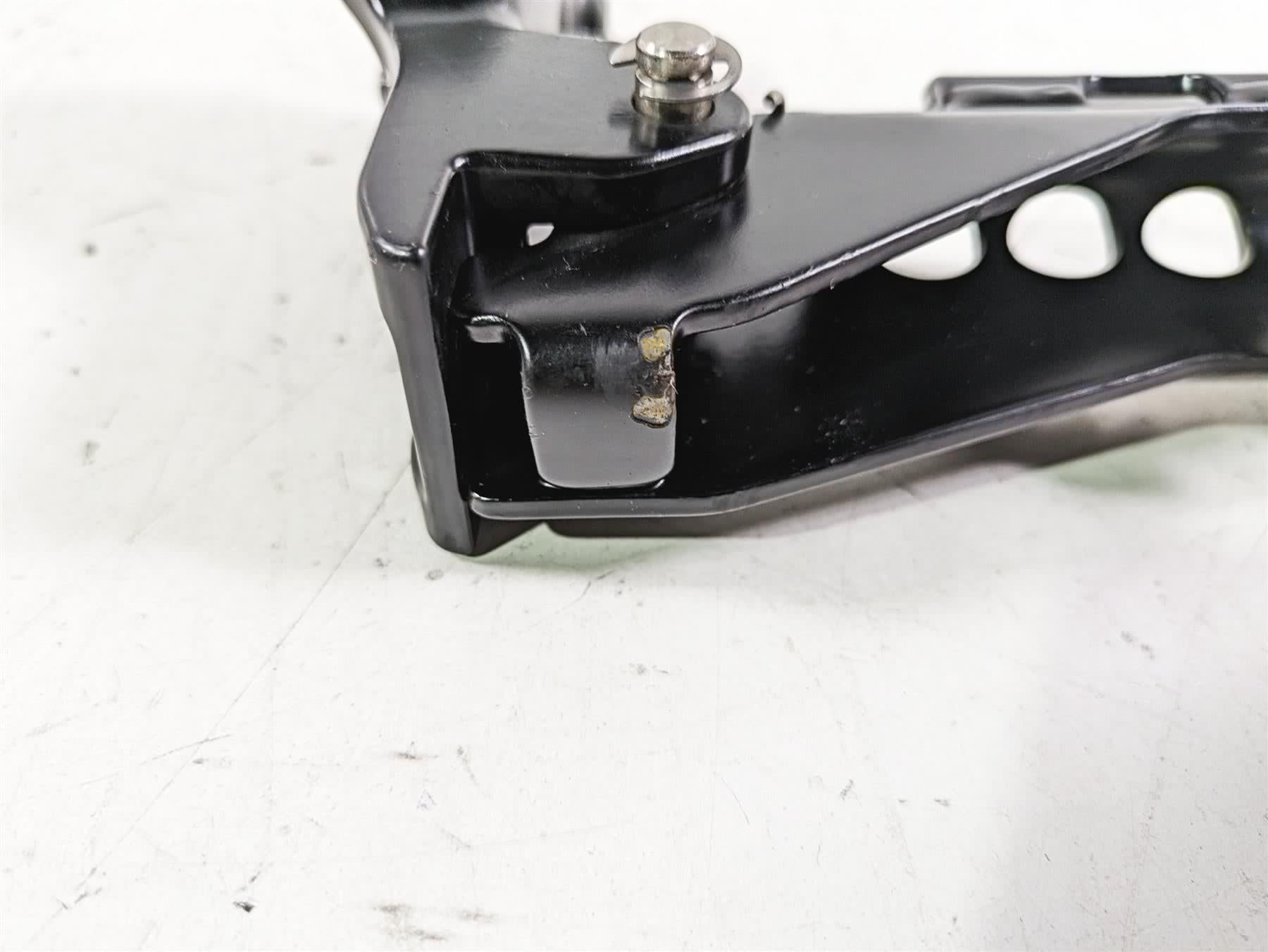 2020 Triumph Street Scrambler 900 Right Rider Footpeg Foot Peg T2081790 {{ shop.shopifyCountryName }} - Mototech271