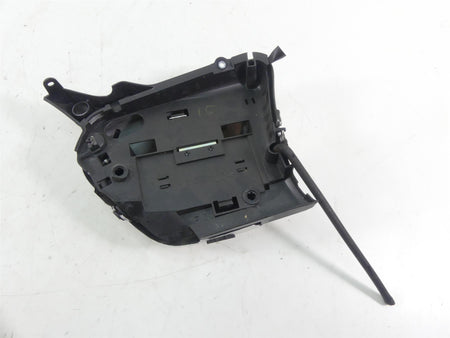 2013 Yamaha VMX17 V-Max 1700 Left Side Cover Fairing & Holder 2S3-21731-10-00 {{ shop.shopifyCountryName }} - Mototech271