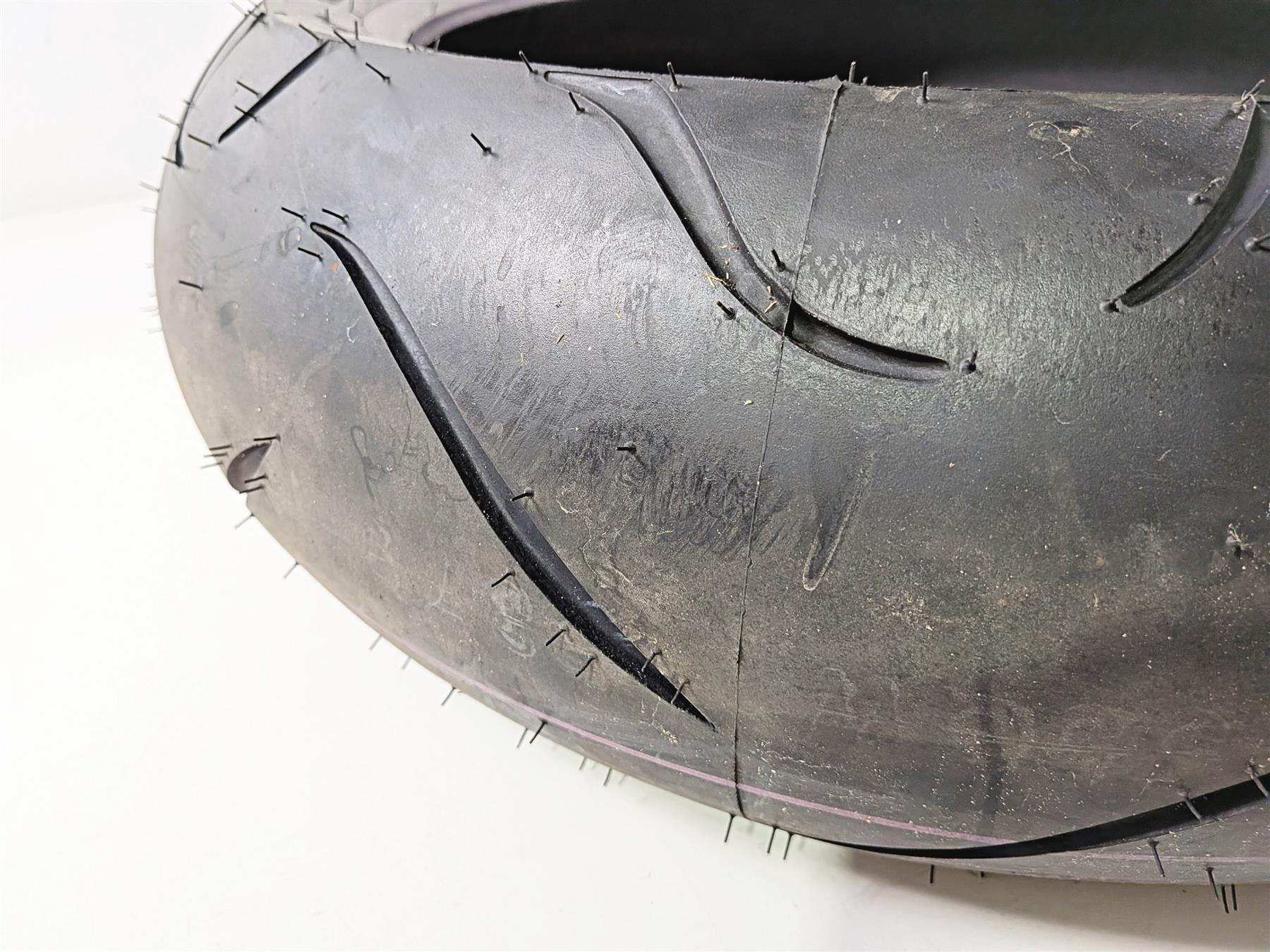 Unused Rear Motorcycle Tire Shinko 010 Apex 190/55R17 DOT25 87-4075-Mototech271