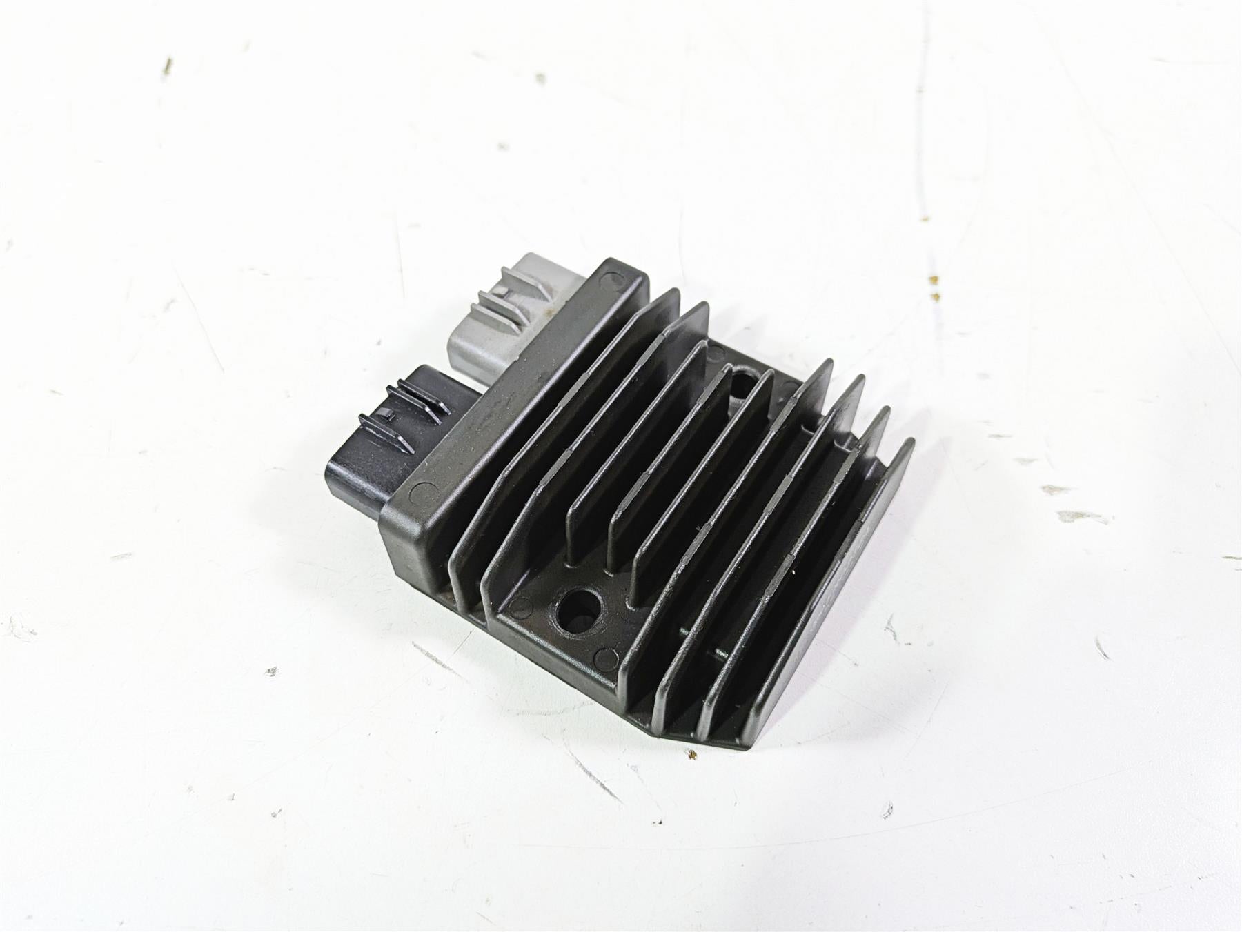 2022 Kawasaki Teryx KRX KRF 1000 C SE Rectifier Voltage Regulator 21066-0771 {{ shop.shopifyCountryName }} - Mototech271
