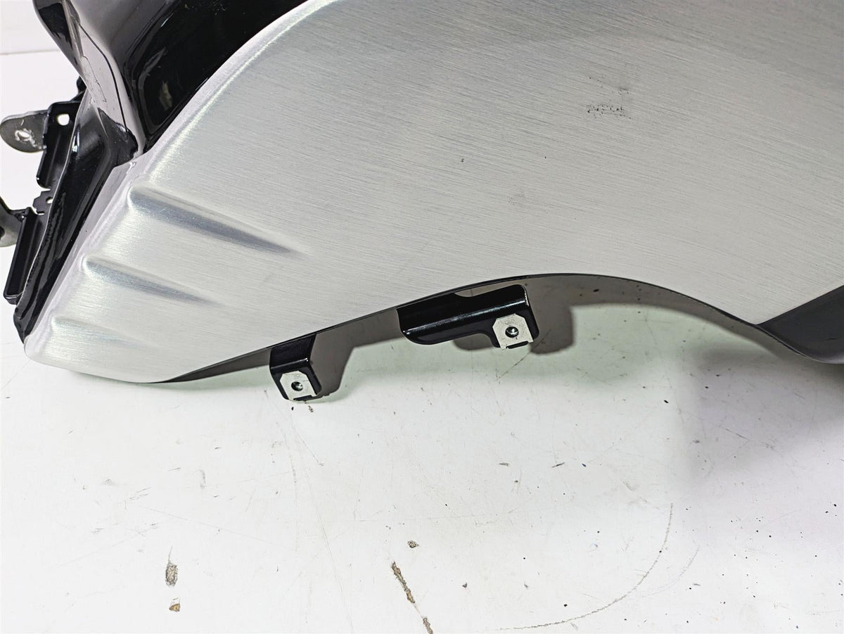 2015 BMW R nineT K21 Fuel Gas Petrol Tank Reservoir - 591 Miles Only 16118522862 {{ shop.shopifyCountryName }} - Mototech271