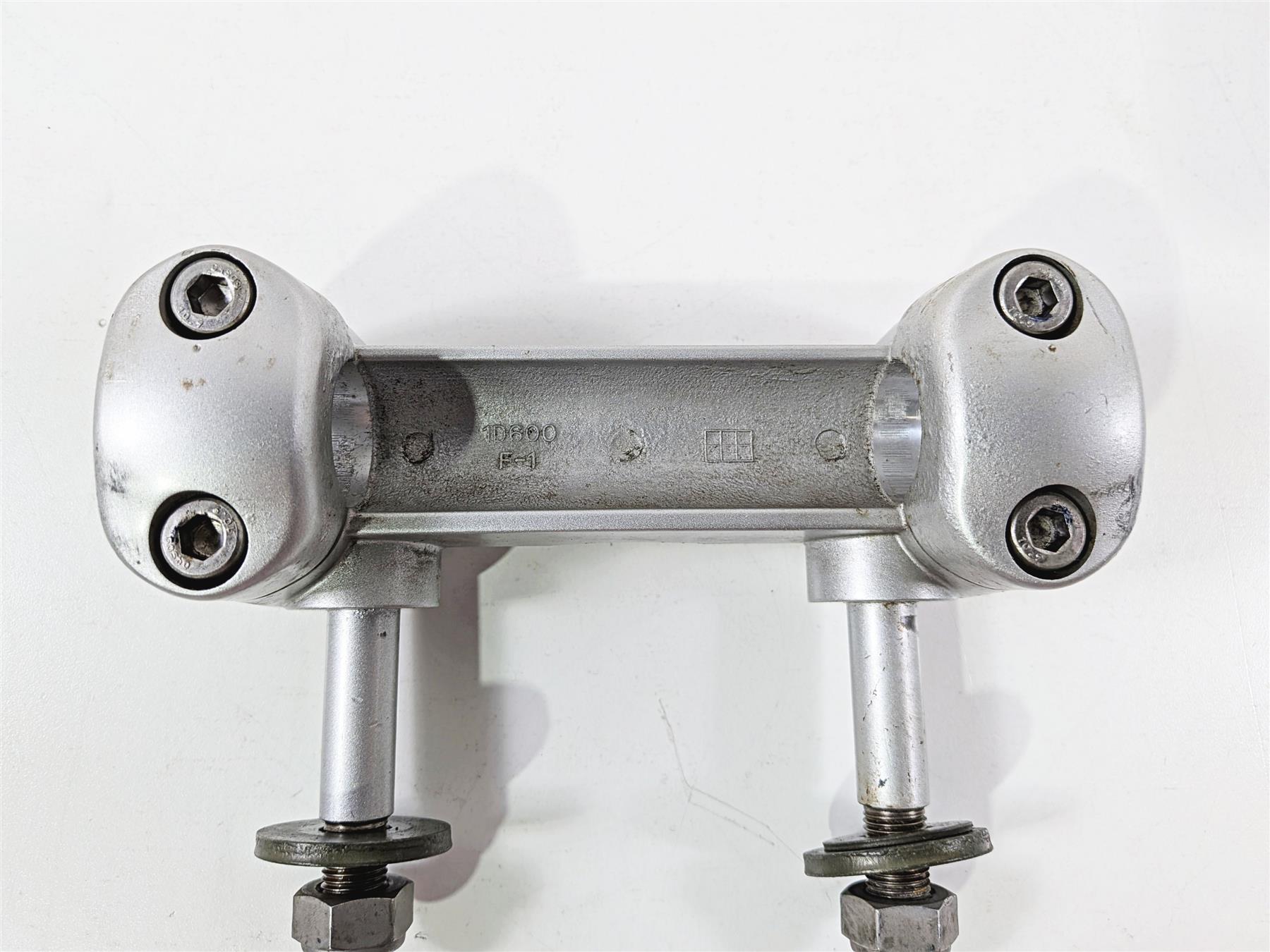 2006 Yamaha XVZ1300 Royal Star Handle Bar Riser Holder Carrier 1D6-23442-00 {{ shop.shopifyCountryName }} - Mototech271