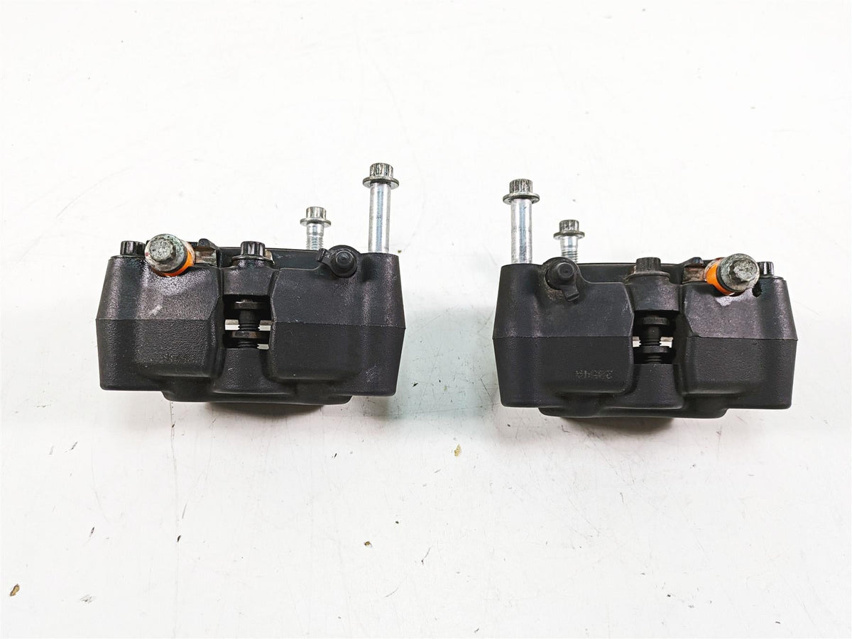 2015 Harley FXDL Dyna Low Rider Front Brake Caliper Set 41300001 41300002 {{ shop.shopifyCountryName }} - Mototech271