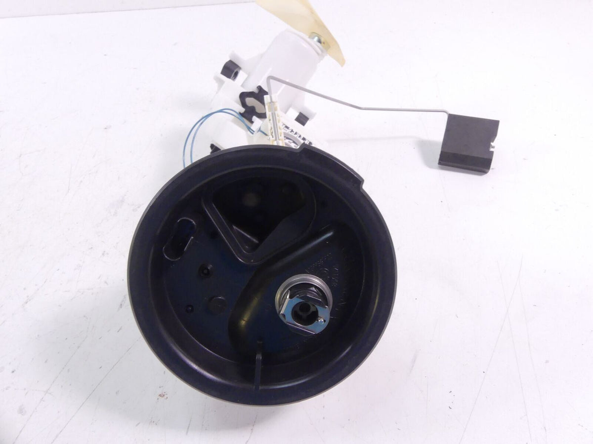 2018 BMW K1600 Bagger Fuel Gas Petrol Pump & Level Sender 16148563526 {{ shop.shopifyCountryName }} - Mototech271