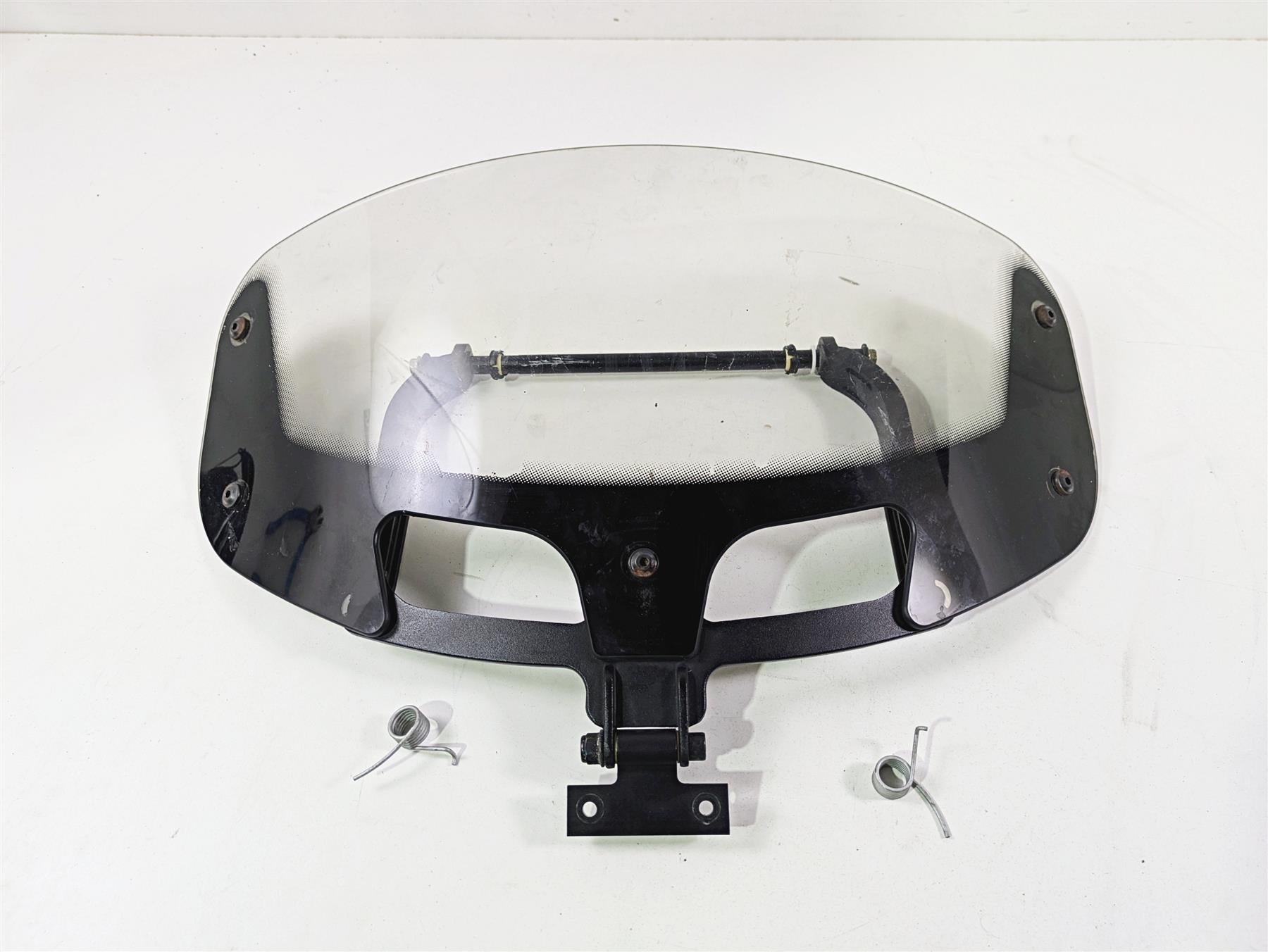 2017 Indian Chieftain Limited Windshield Short Low & Bracket 2881797