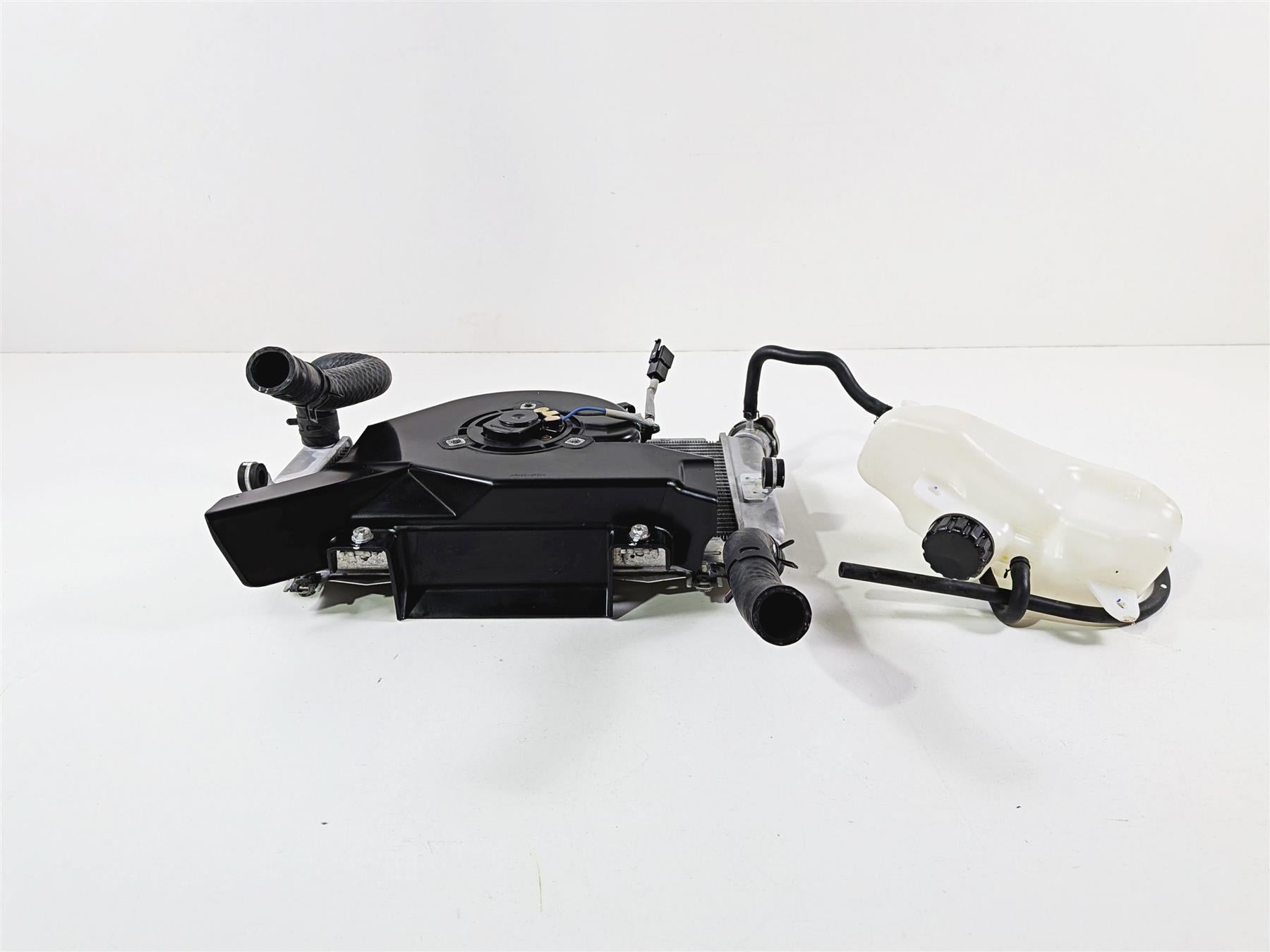 2024 Kawasaki EX500 Ninja 40th An. Radiator Fan Reservoir Hoses Set 39061-0916 {{ shop.shopifyCountryName }} - Mototech271