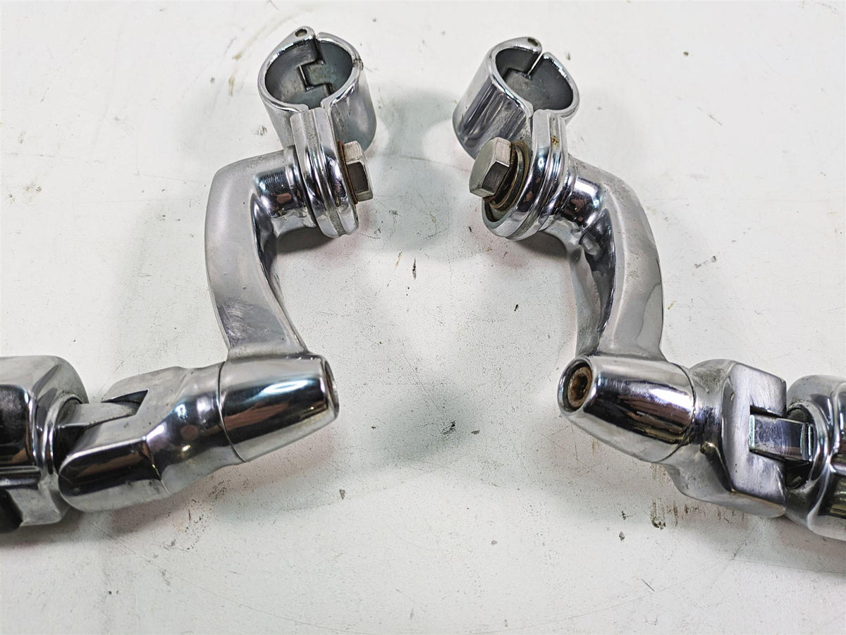 2006 Harley Touring FLHTCUI Electra Glide Highway Footpeg Willi G Skull 50370-04 {{ shop.shopifyCountryName }} - Mototech271