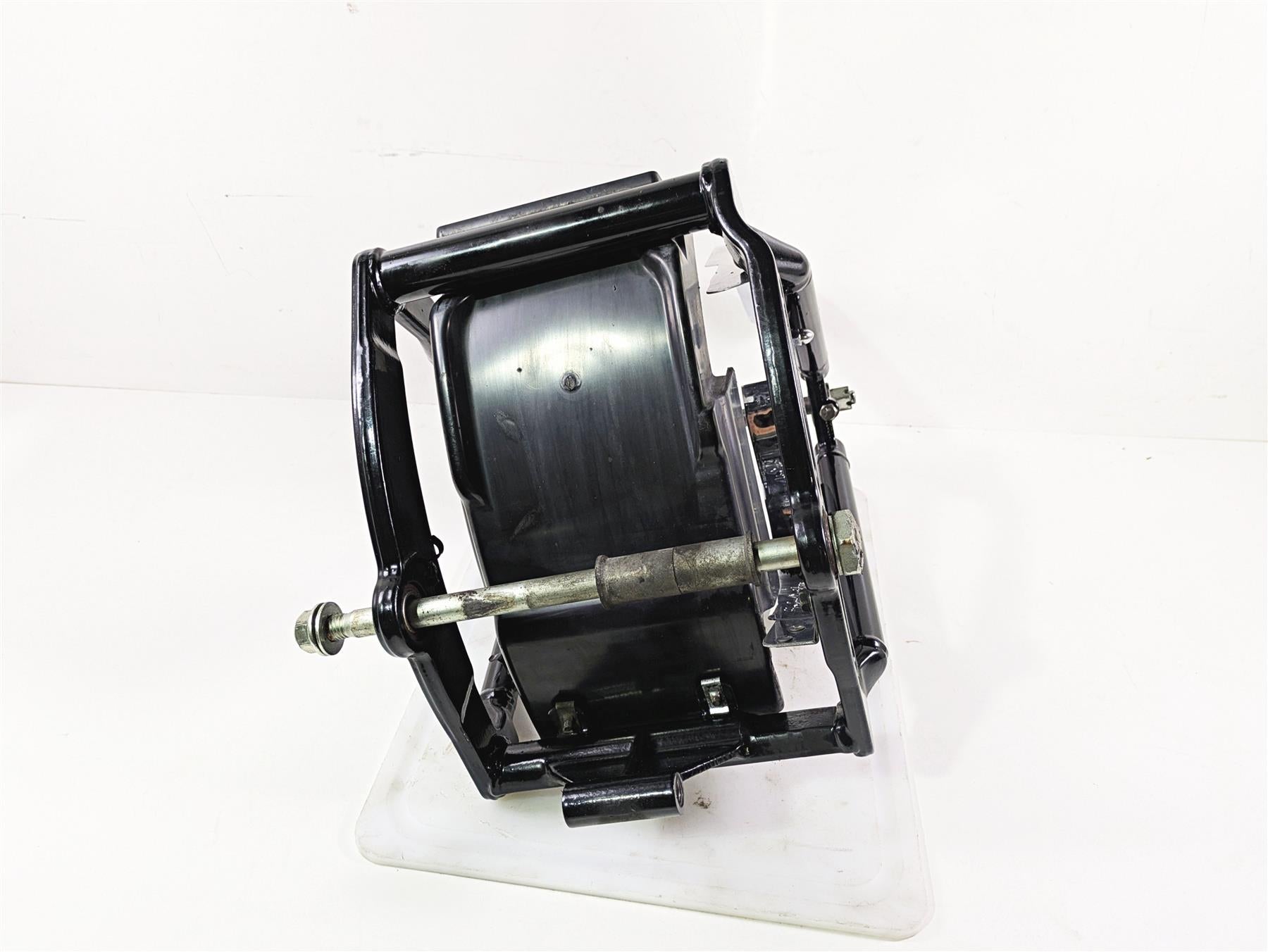 2004 Harley Softail FXSTDI Deuce Rear Swingarm Swing Arm & Covers 47573-00A {{ shop.shopifyCountryName }} - Mototech271