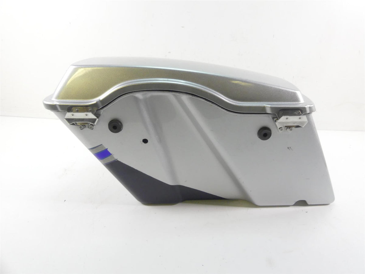2009 Harley FLHTCU SE4 CVO E-Glide Right Saddlebag Saddle Bag 88277-09 {{ shop.shopifyCountryName }} - Mototech271