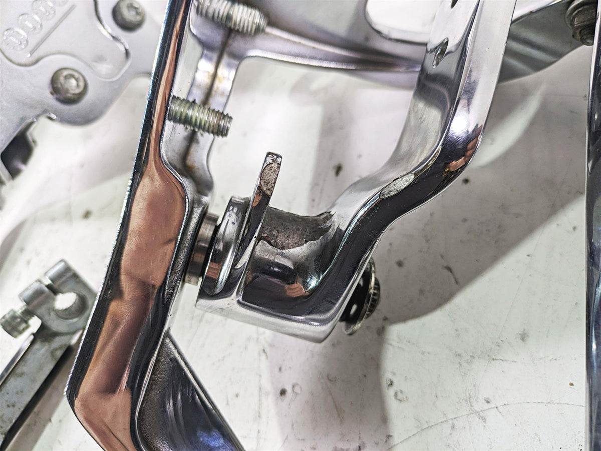 2005 Harley Softail FLSTFSE CVO Fat Boy Floorboard Shifter Brake Set 33688-03A {{ shop.shopifyCountryName }} - Mototech271