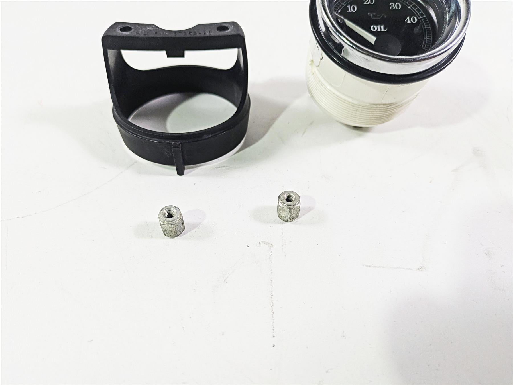 1996 Harley Touring FLHTCUI Electra Glide Oil Pressure Gauge 75032-96A {{ shop.shopifyCountryName }} - Mototech271
