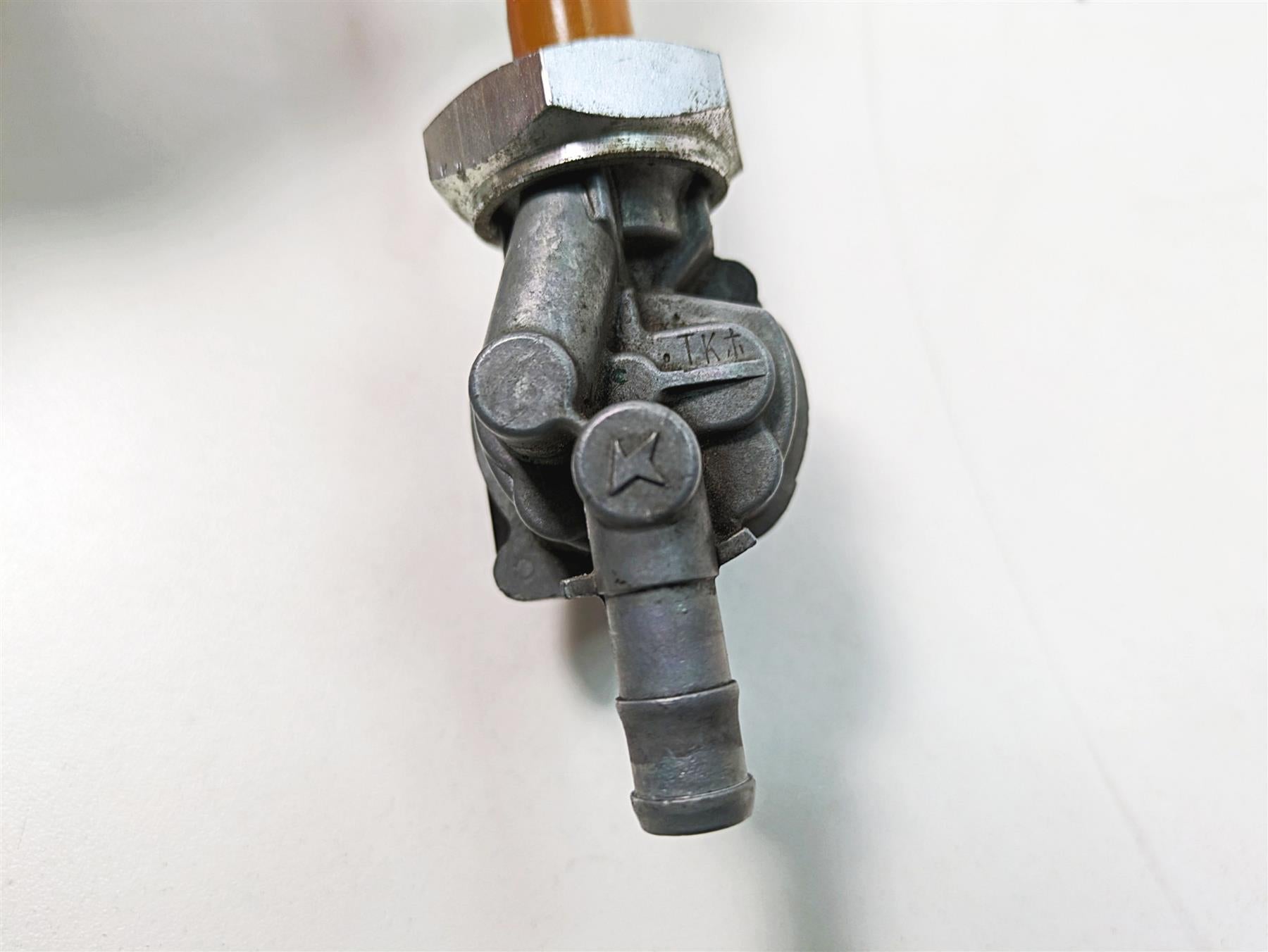 2006 Honda VT1100 C2 Shadow Keihin Fuel Gas Petrol Valve Petcock 16950-MAH-023 {{ shop.shopifyCountryName }} - Mototech271
