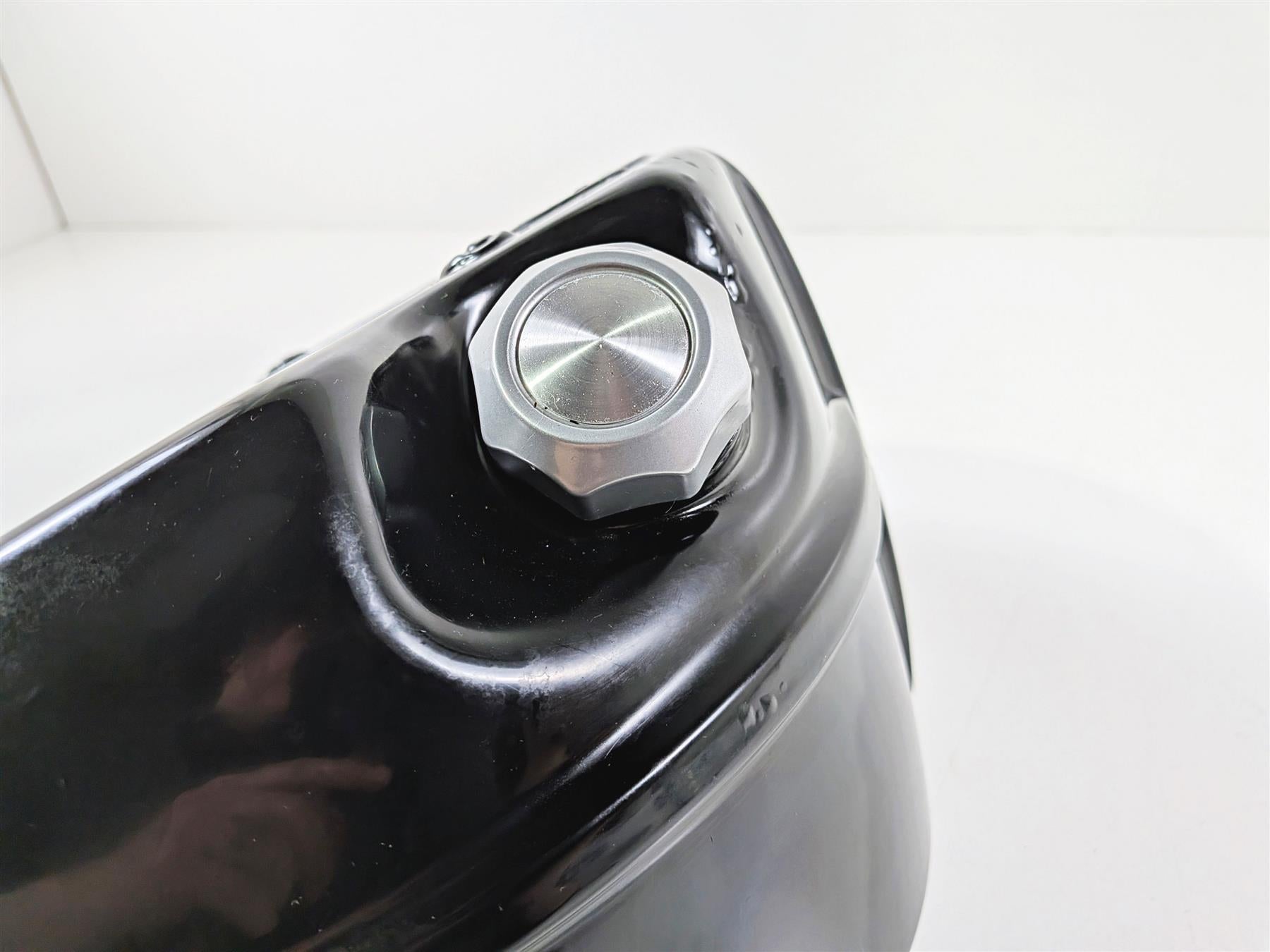 2014 Harley FXSB Softail Breakout Oil Tank Reservoir & Lines 62500015-Mototech271
