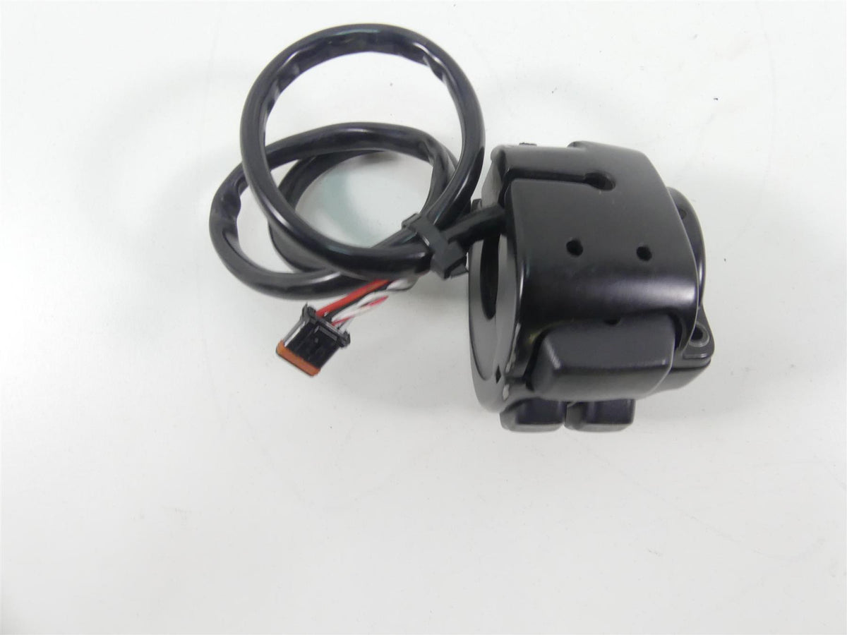 2018 Harley FXBRS Softail Breakout Left Hand Light Control Switch 71500292 {{ shop.shopifyCountryName }} - Mototech271