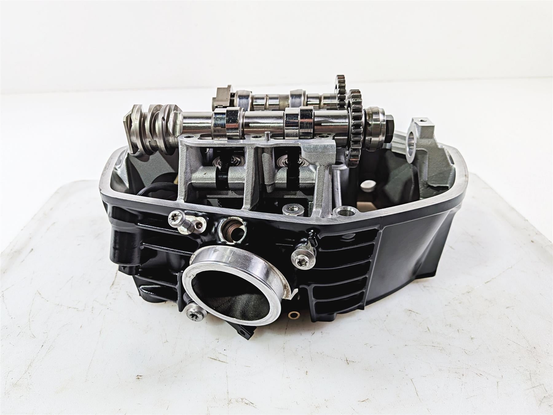 2019 BMW R1250GS K50 Left Cylinder Head Cylinderhead Cam Shaft 11128393757 {{ shop.shopifyCountryName }} - Mototech271