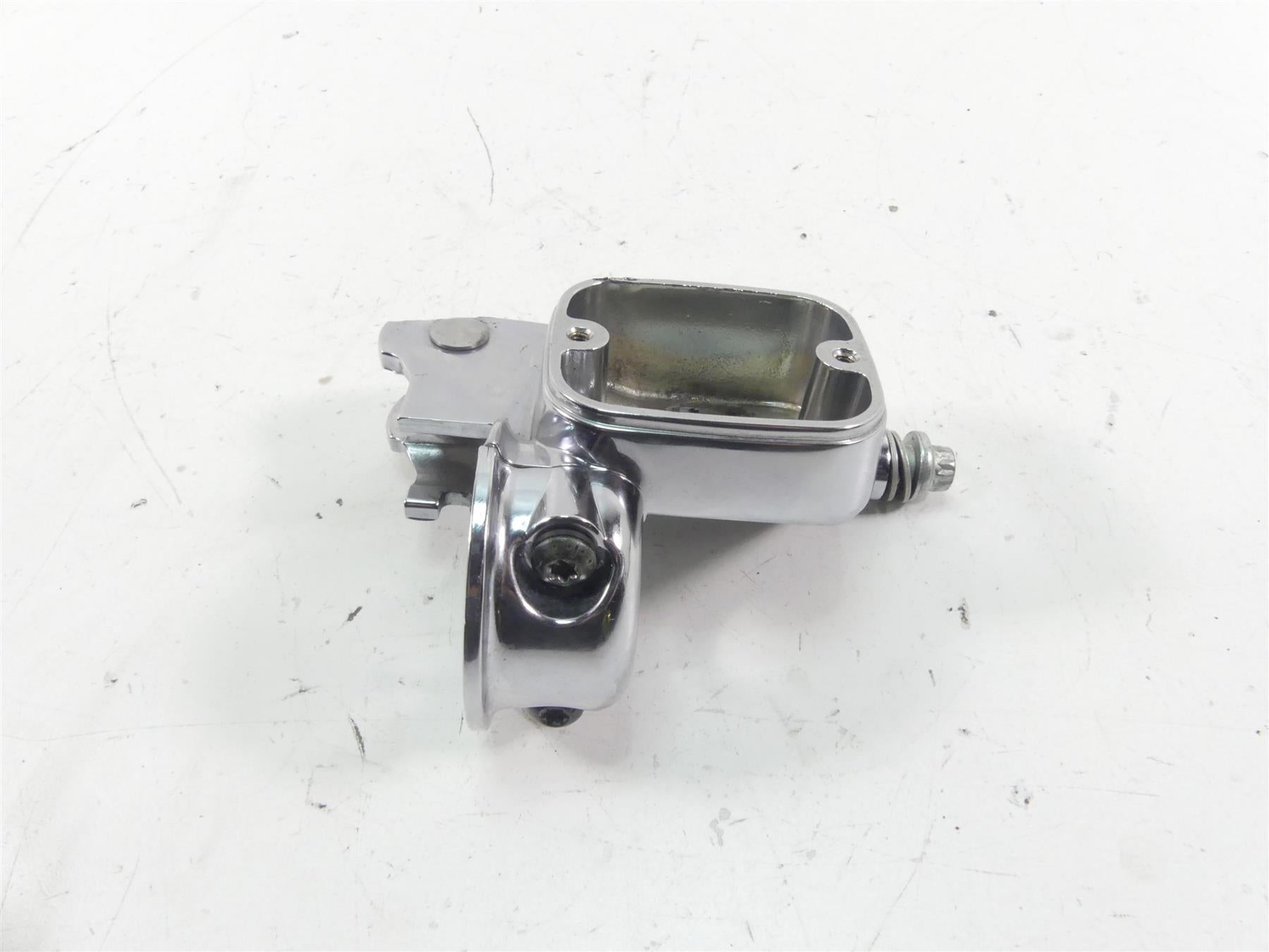 2004 Harley Softail FXSTD SE CVO Deuce Chrome Clutch Master Cylinder 46113-02D {{ shop.shopifyCountryName }} - Mototech271
