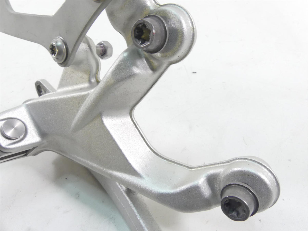 2018 BMW S1000RR K46 Right Front Foot Peg Footpeg Set & Brake Pedal 46718559066 {{ shop.shopifyCountryName }} - Mototech271
