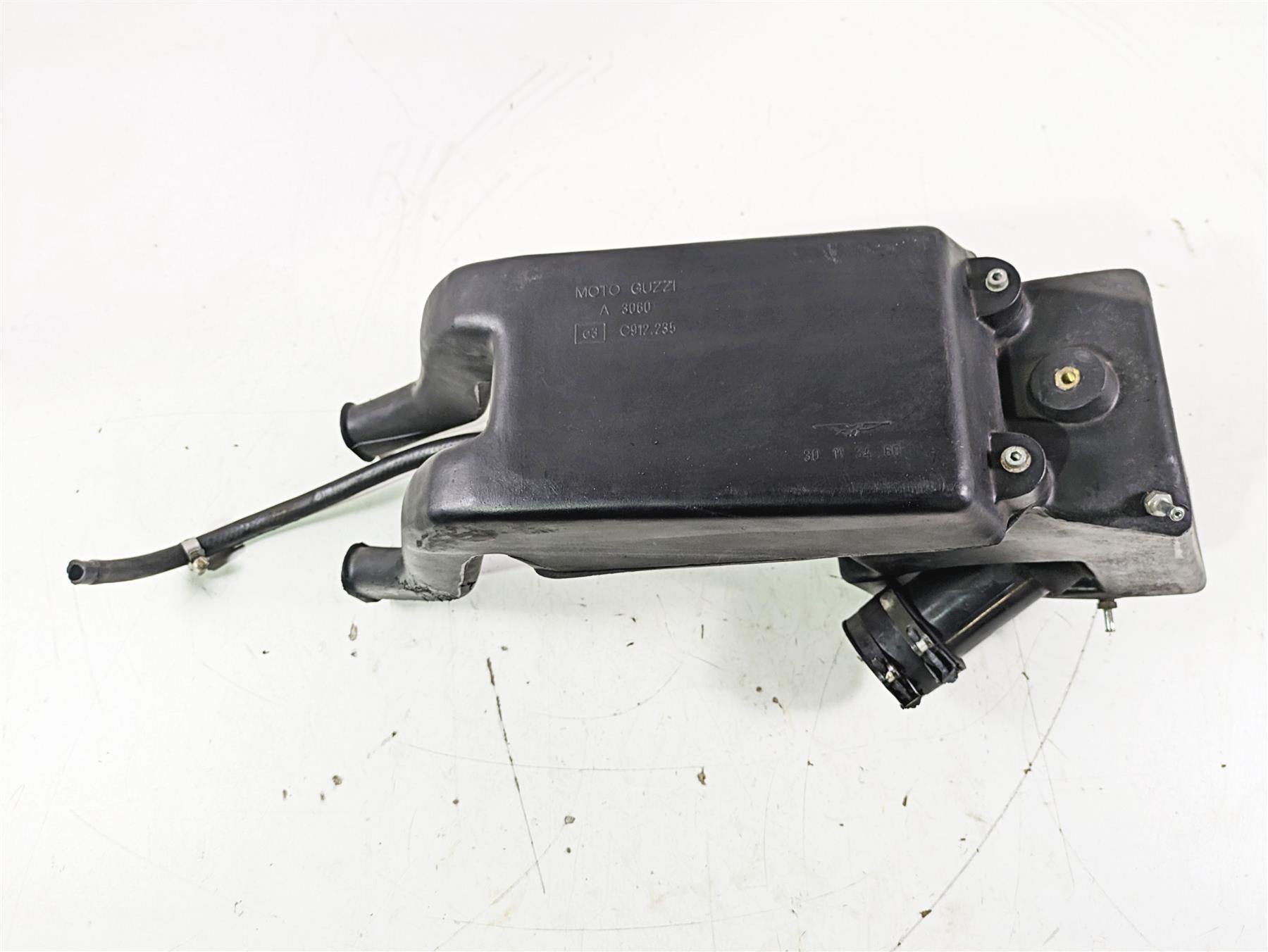 1998 Moto Guzzi California 1100 EV Air Box Cleaner Breather Filter GU30113460 {{ shop.shopifyCountryName }} - Mototech271