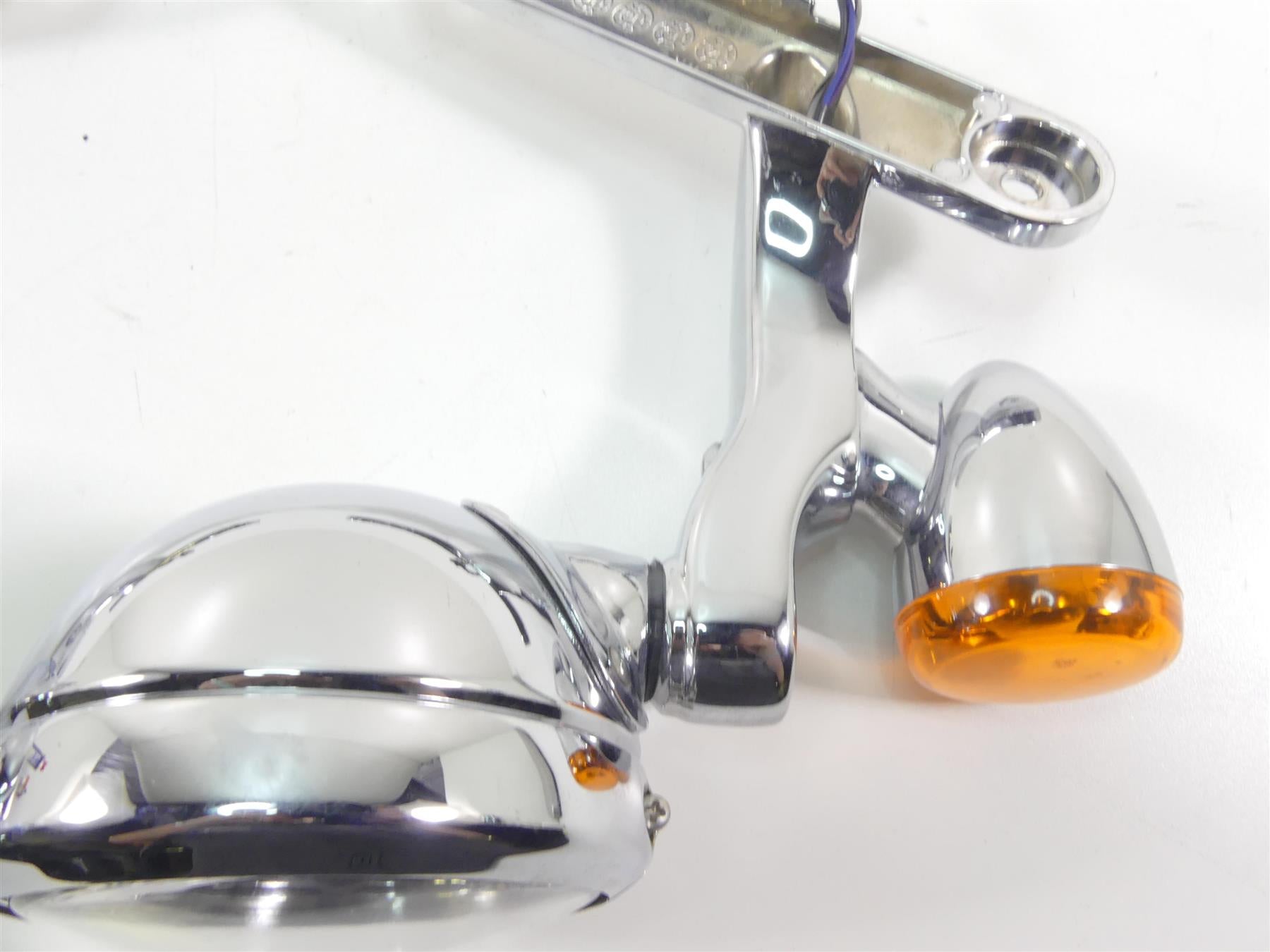 2016 Harley Touring FLHTP Electra Glide Front Spot Light Blinker set 68000022 {{ shop.shopifyCountryName }} - Mototech271