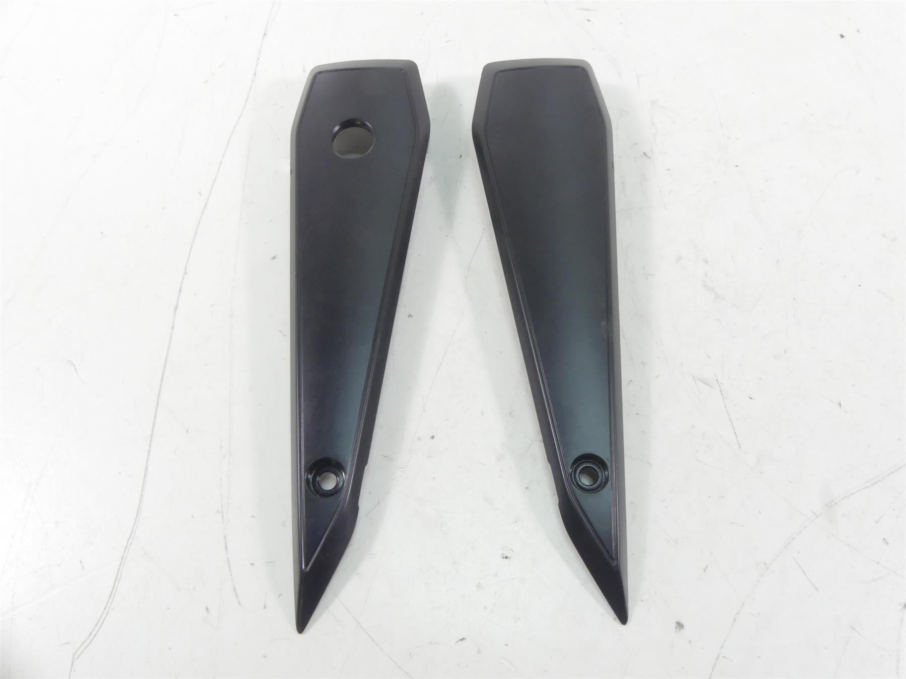 2007 Yamaha FZ1 Fazer Side Infill Fairing Cover Set 2D1-21711-00-00 2D1-21721-00 {{ shop.shopifyCountryName }} - Mototech271