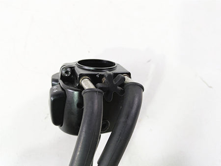 2010 Harley VRSCF Muscle Rod Right Hand Control Switch READ 71684-06A 71683-06A {{ shop.shopifyCountryName }} - Mototech271