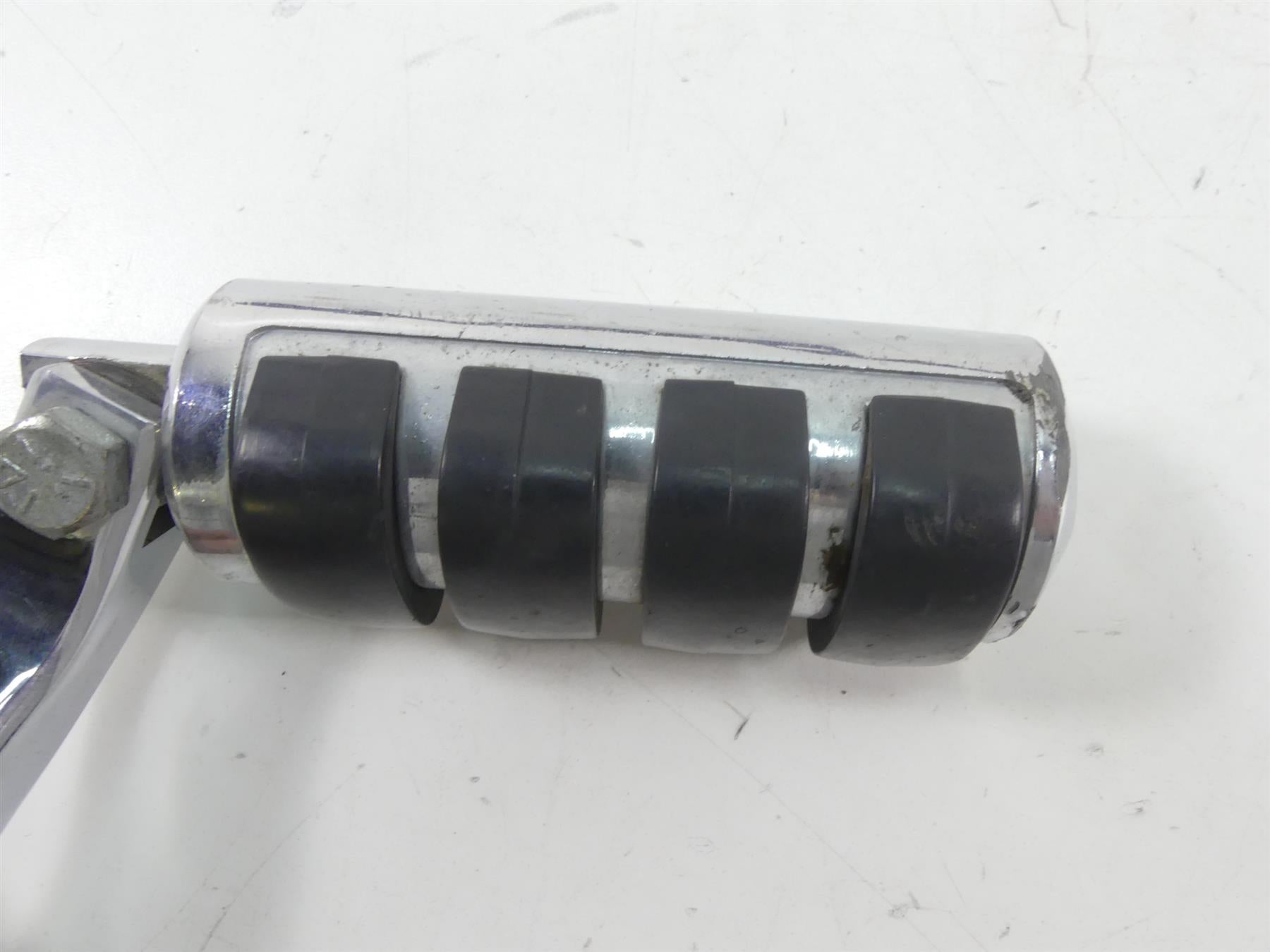 1995 Harley Dyna FXDL Low Rider Rear Passenger Footpeg Set 52740-94 52742-94 {{ shop.shopifyCountryName }} - Mototech271