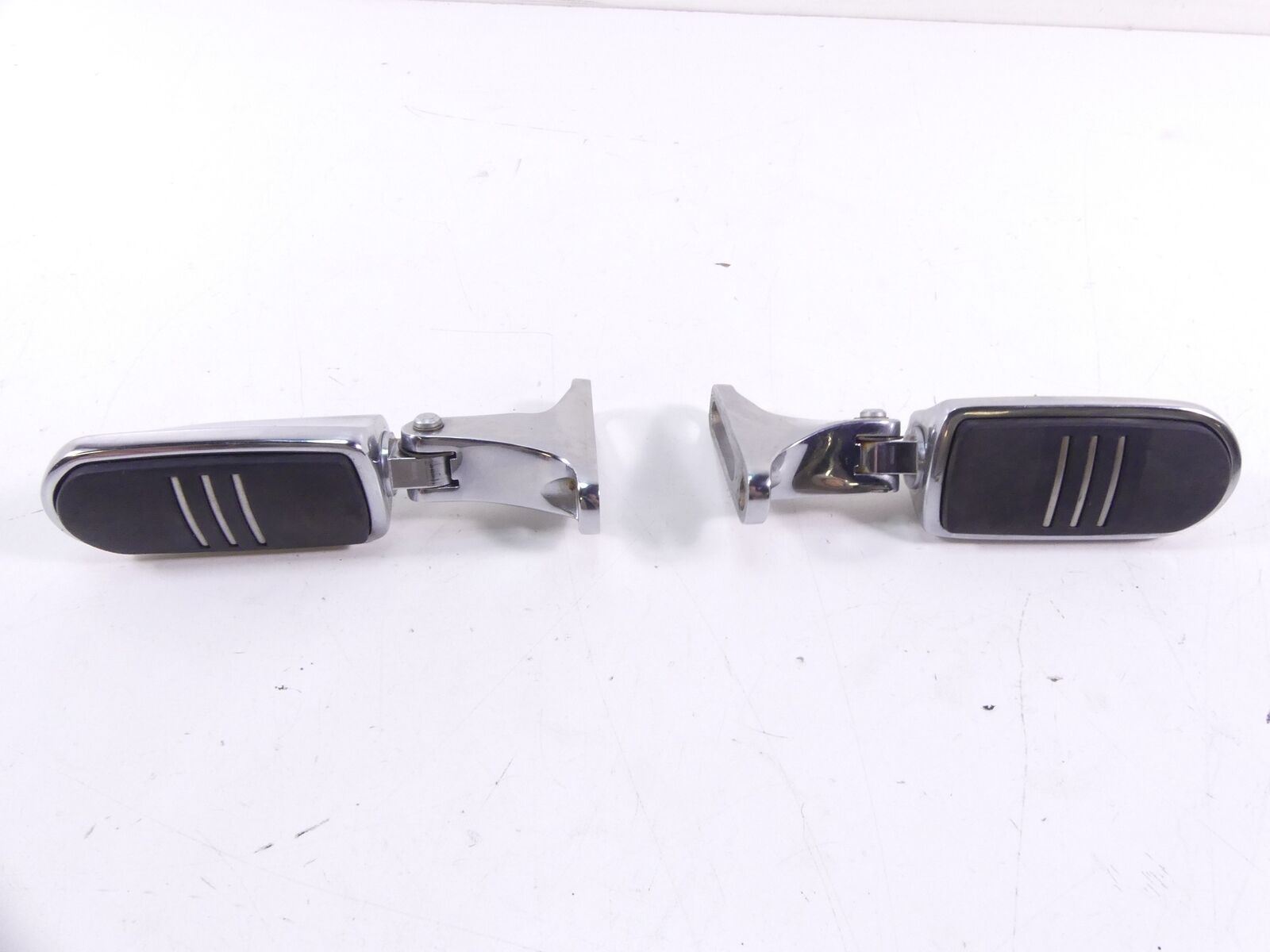 2010 Harley Touring FLHX Street Glide Rear Passenger Chrome Footpeg Set 49036-04 {{ shop.shopifyCountryName }} - Mototech271