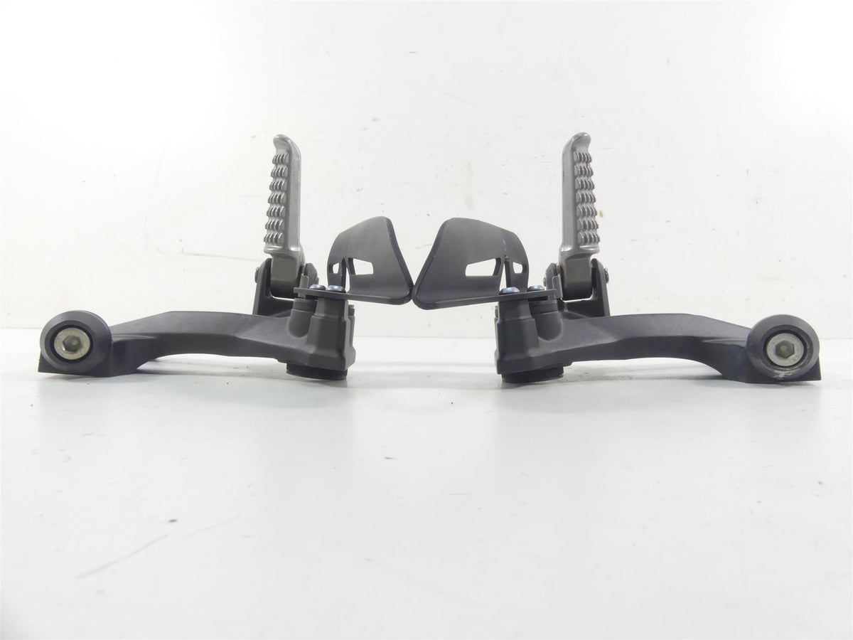 2021 Kawasaki ZX1400 ZX14R Ninja Rear Passenger Footpeg Set 35063-0783-18R {{ shop.shopifyCountryName }} - Mototech271