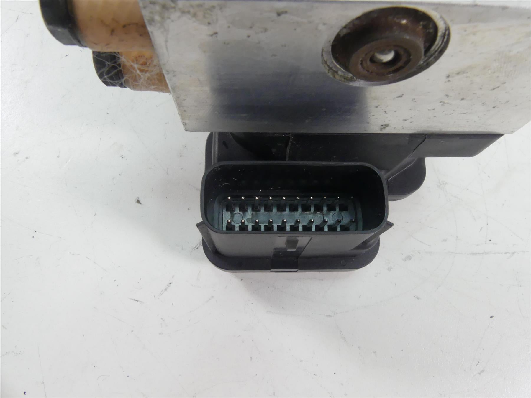 2013 Harley Touring FLHTK Electra Glide Abs Brake Pump Unit Module 40601-08A {{ shop.shopifyCountryName }} - Mototech271
