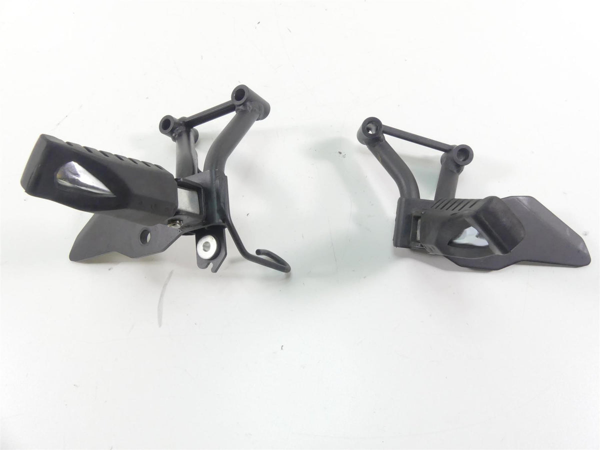 2022 Kawasaki KLR650 KL650 Adv Rear Passenger Footpeg Set 34003-0185 34003-0193 {{ shop.shopifyCountryName }} - Mototech271