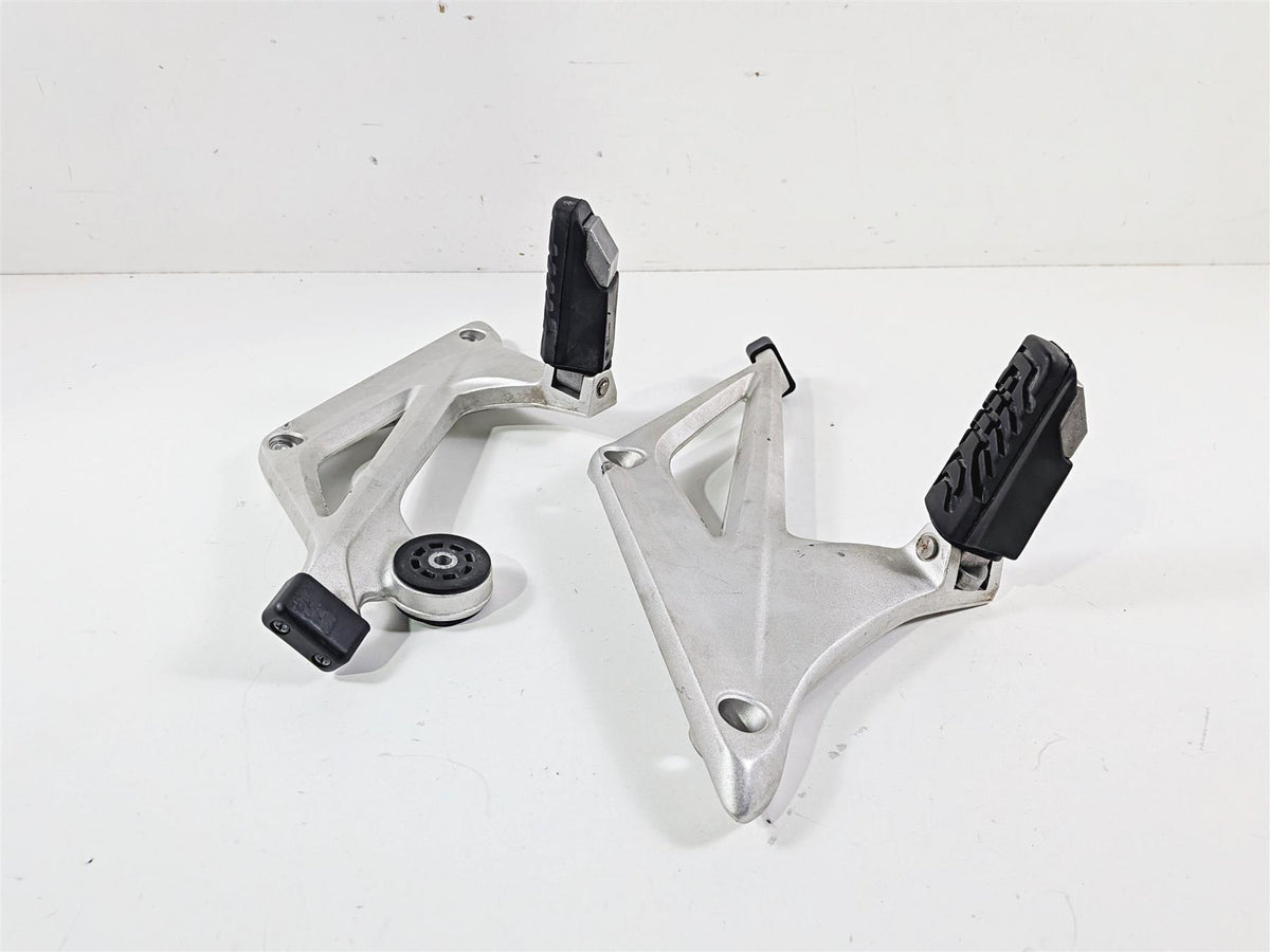 2016 BMW R1200RT RT RTW K52 Passenger Foot Peg Rest Set 46718534789 46718534790 {{ shop.shopifyCountryName }} - Mototech271