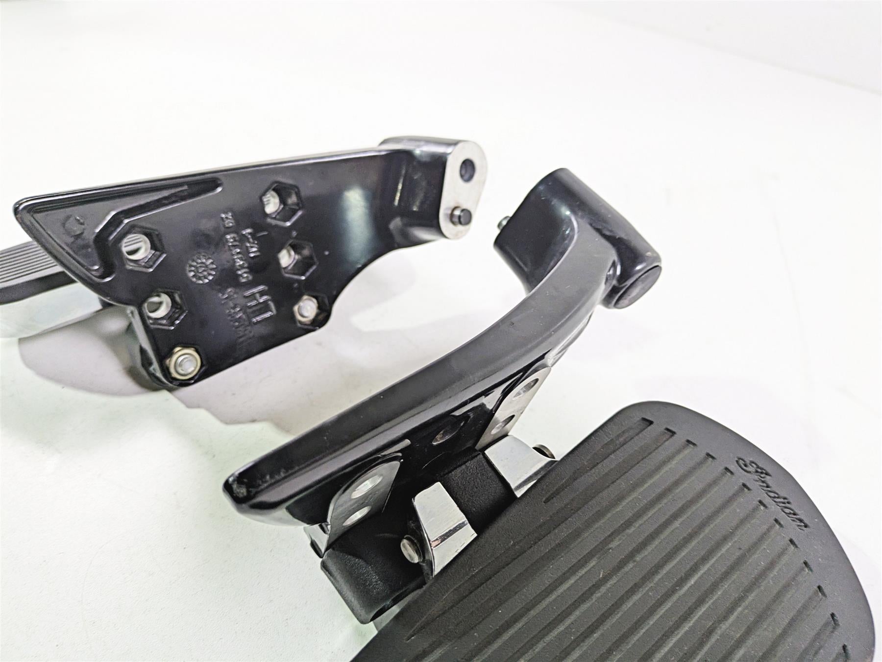 2017 Indian Chieftain Limited Rear Passenger Floor Board Set 5139179 5139180 {{ shop.shopifyCountryName }} - Mototech271