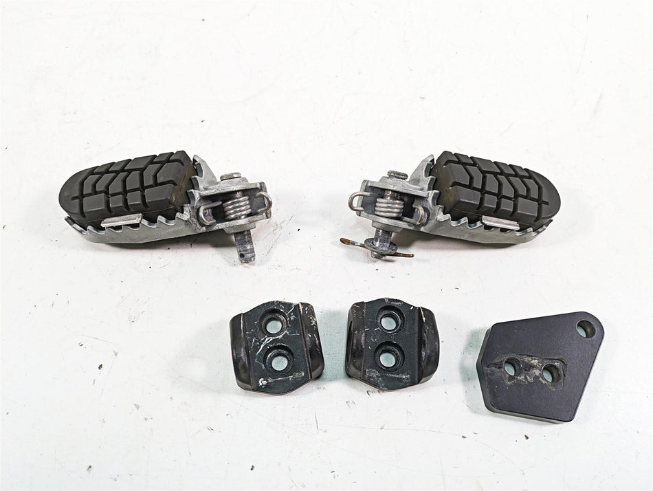 2018 KTM 1090 Adventure R Rider Footpegs Foot Peg Rest Set 60003040133 {{ shop.shopifyCountryName }} - Mototech271