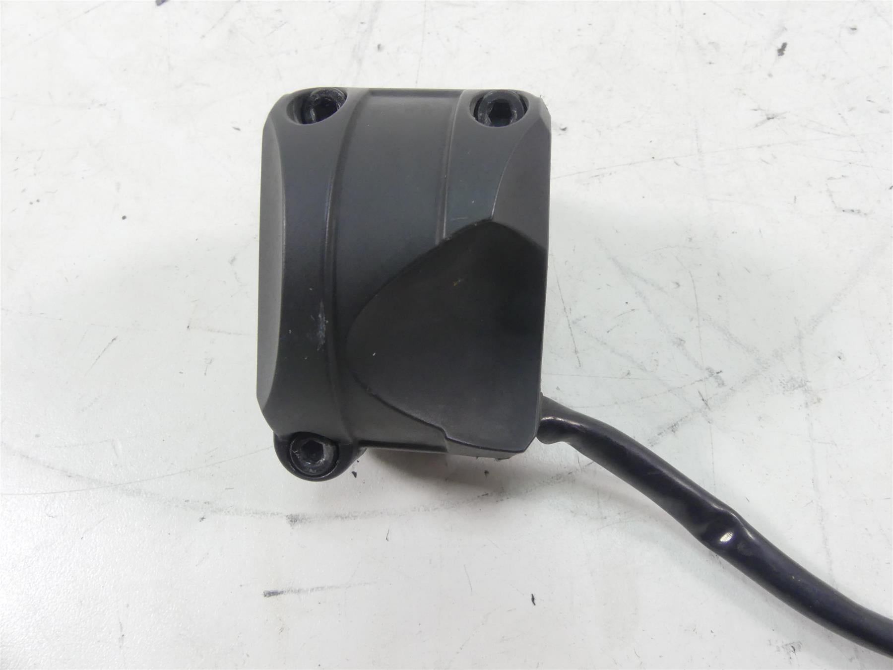 2018 Ducati Hypermotard 939 SP Right Hand Start Control Switch -Read 65010122E {{ shop.shopifyCountryName }} - Mototech271