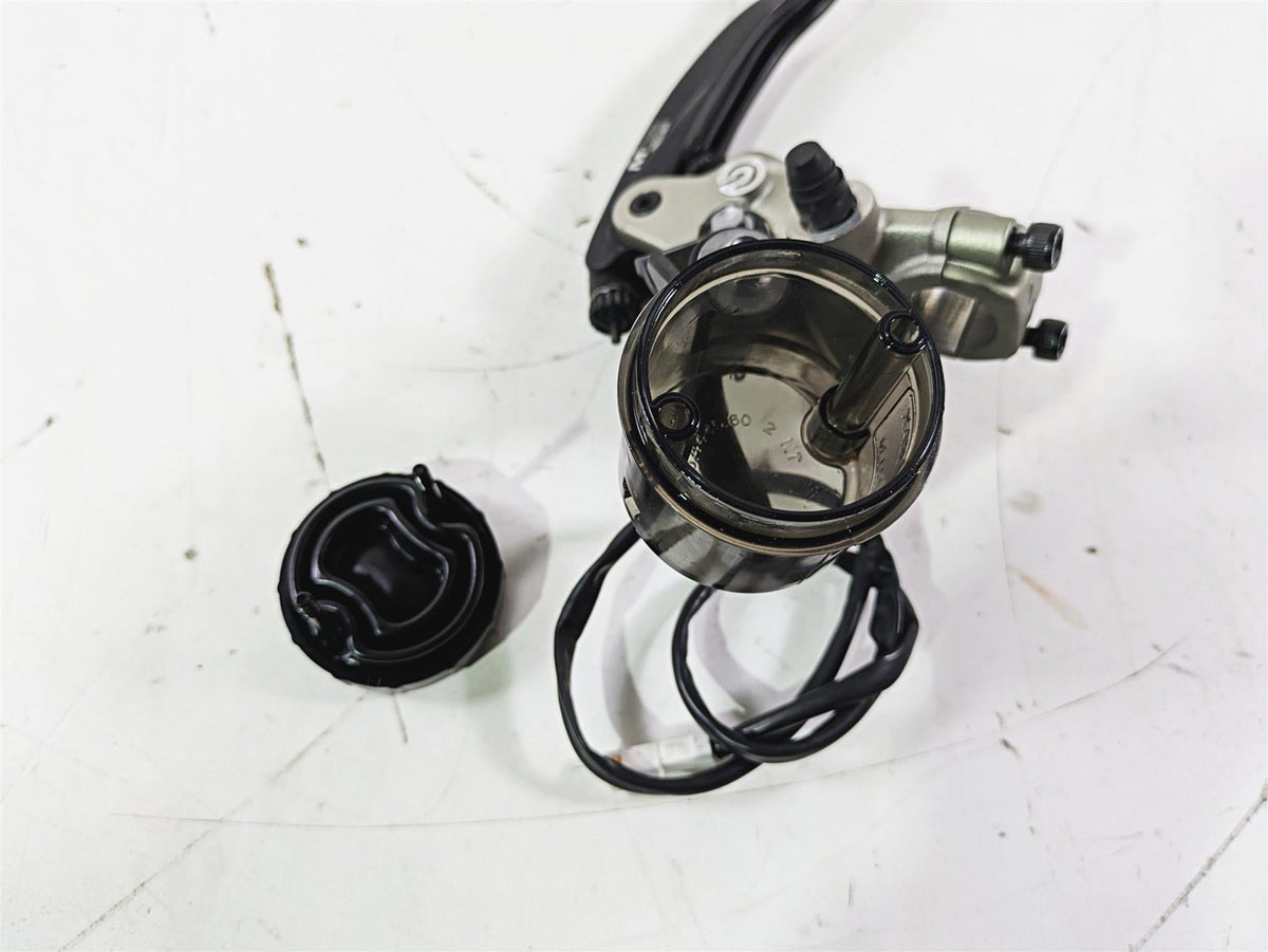 2019 Triumph Speed Triple RS 1050 Brembo Front Radial Brake Master Cylinder {{ shop.shopifyCountryName }} - Mototech271