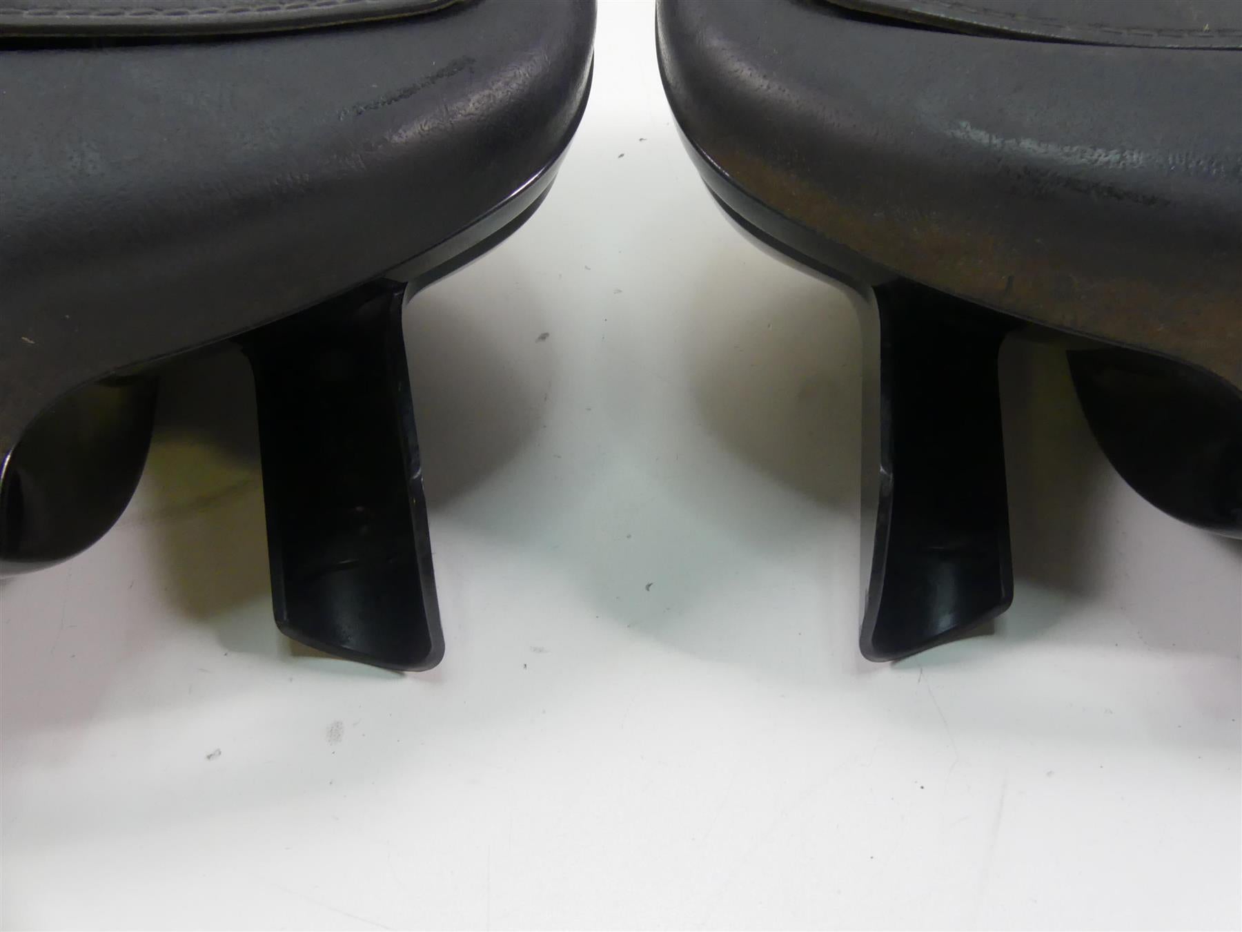 1995 Harley Touring FLHTCU Electra Glide Lower Leg Fairing Cover Set 58683-89B {{ shop.shopifyCountryName }} - Mototech271