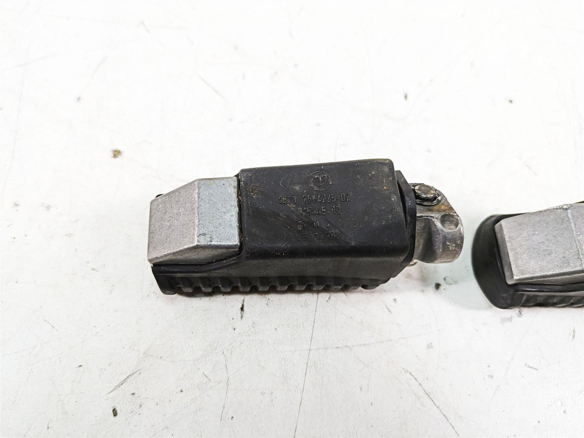 2007 BMW R1200GS K255 Adv Passenger Pillion Footpeg Foot Peg Set 46717664225 {{ shop.shopifyCountryName }} - Mototech271