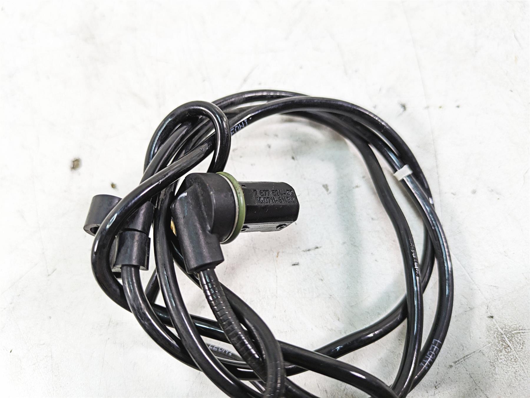 2007 BMW R1200RT K26 Rear Abs Sensor Wheel Speed 34527677824 {{ shop.shopifyCountryName }} - Mototech271