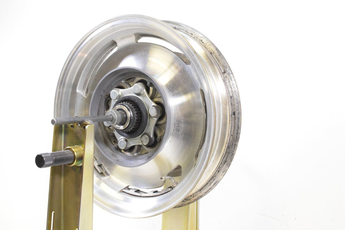 2004 Yamaha Vmax 1200 Staight 15x3.5 Rear Wheel With Rotor 1UT-25338-01-35 {{ shop.shopifyCountryName }} - Mototech271