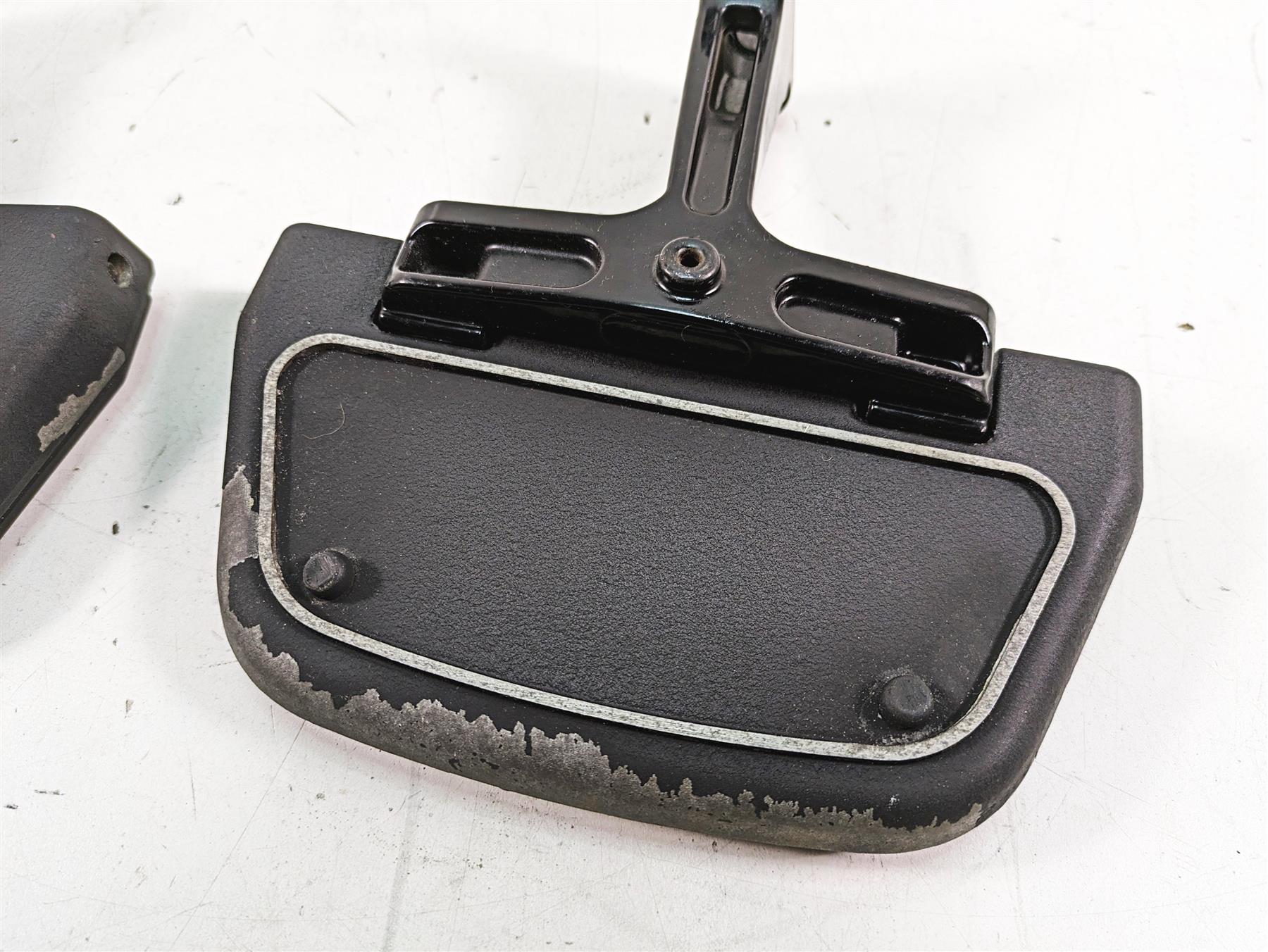 2011 Harley Touring FLHR Road King Rear Floor Board Set 52719-10 {{ shop.shopifyCountryName }} - Mototech271