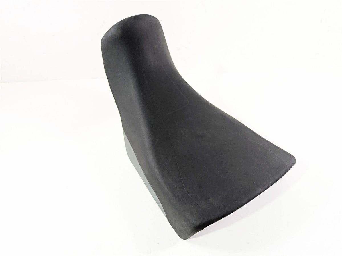 2024 Triumph Tiger 900 GT Front Rider Seat Saddle Comfort 2 tone T2311977 {{ shop.shopifyCountryName }} - Mototech271
