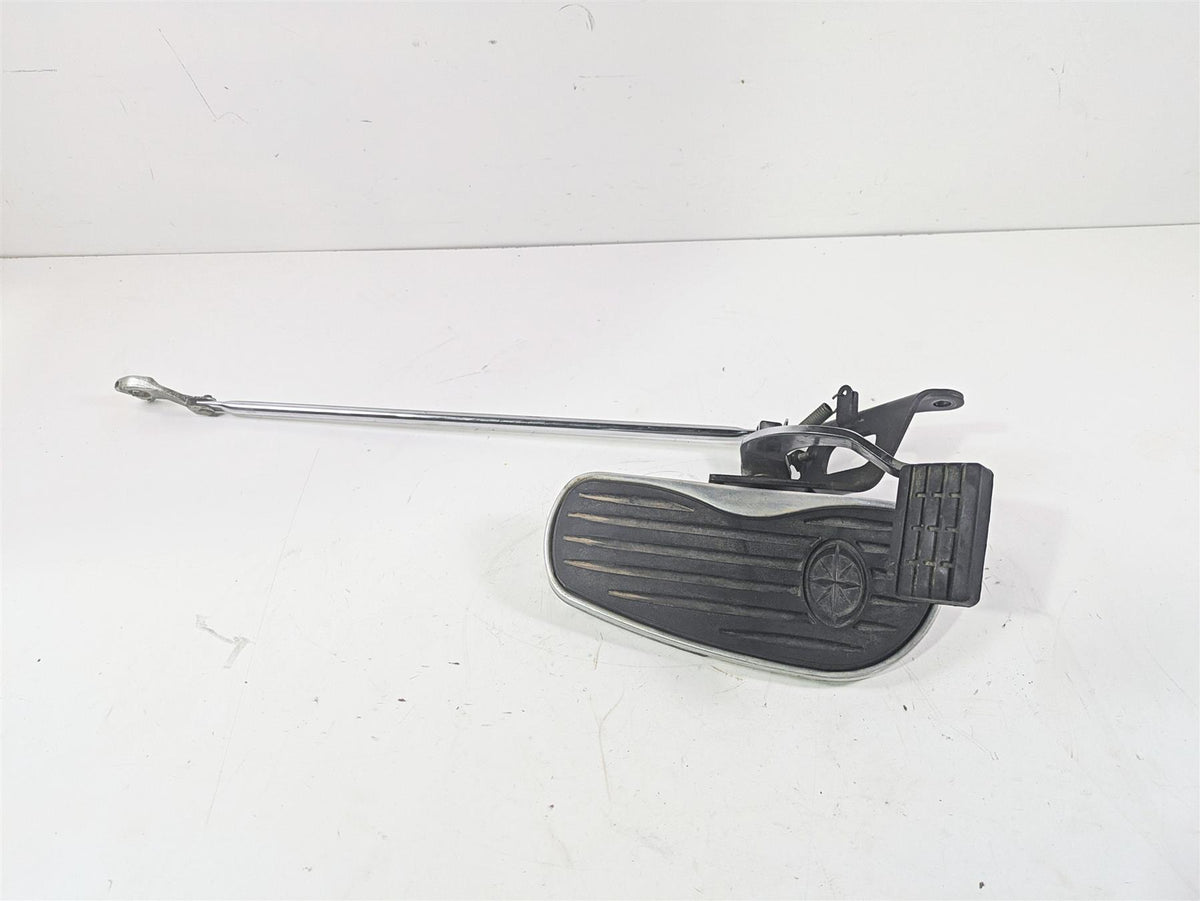 2006 Yamaha XVS650 V-Star Classic Right Floorboard & Brake Pedal 5BN-27420-00-00 {{ shop.shopifyCountryName }} - Mototech271