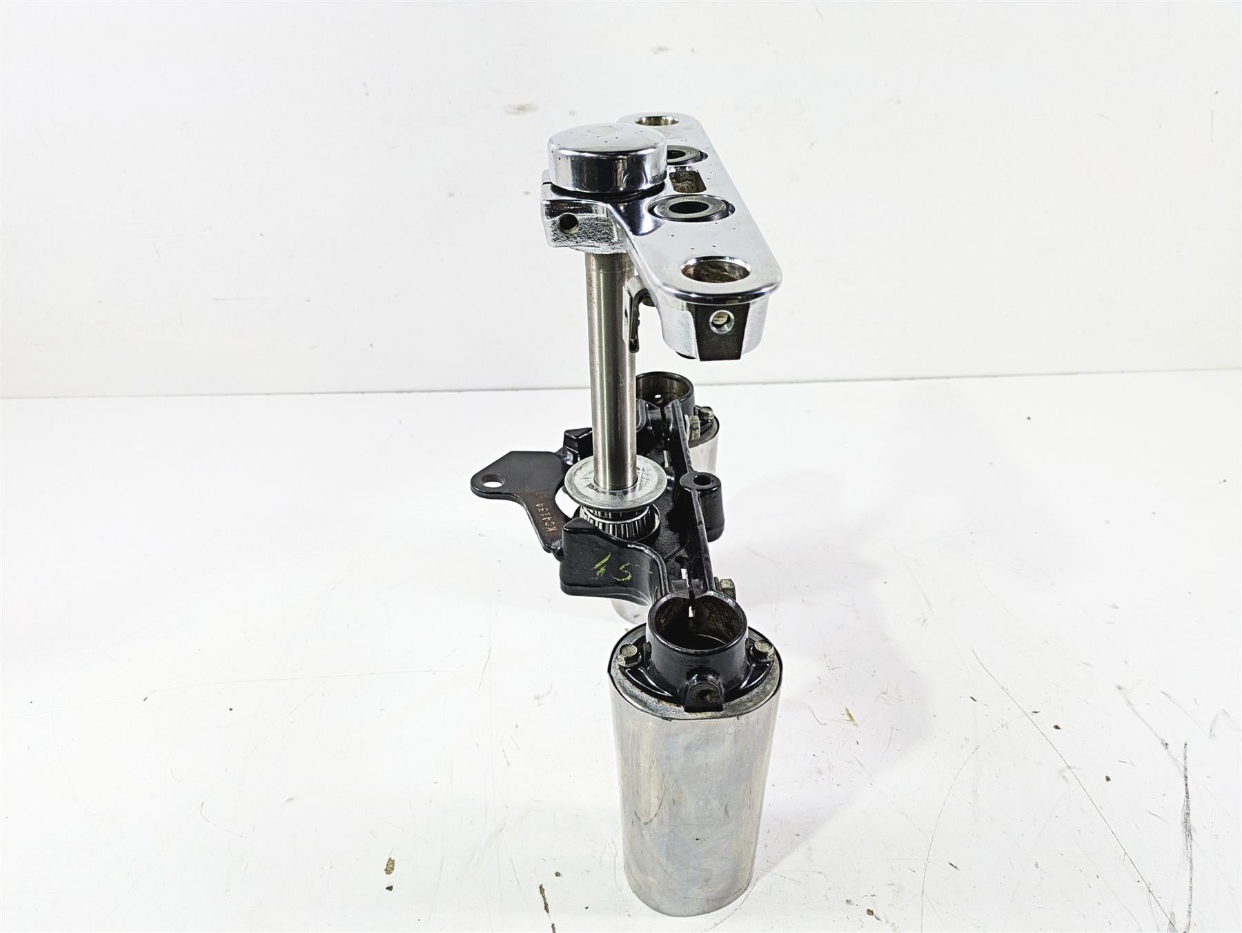 1992 Harley FLSTC Softail Heritage Upper Lower Triple Tree + Cover Set 45456-86B {{ shop.shopifyCountryName }} - Mototech271