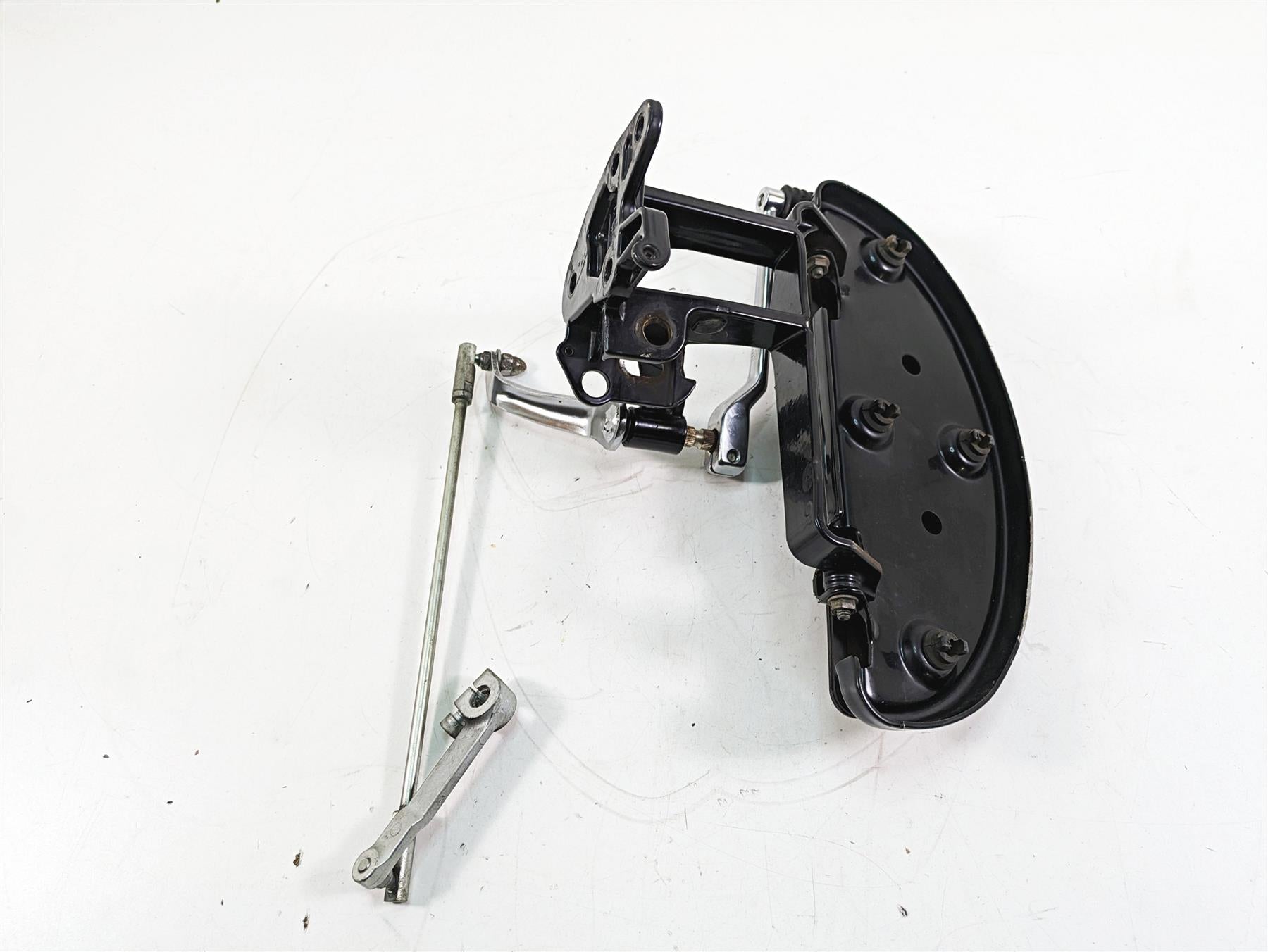 2009 Harley Softail FLSTSB Cross Bones Left Floorboard & Shifter Set 33630-07A {{ shop.shopifyCountryName }} - Mototech271