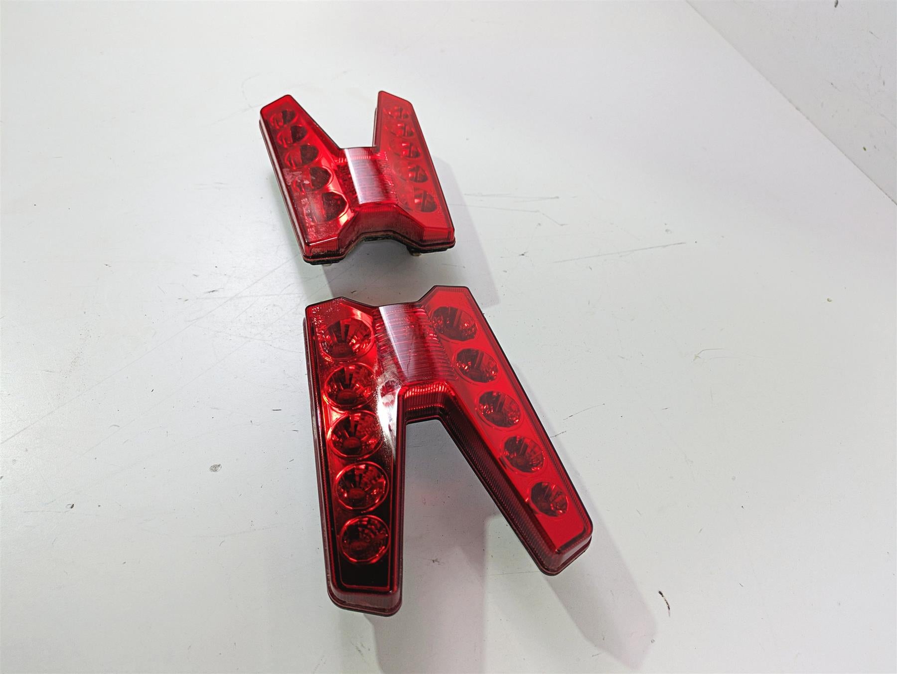 2023 Kawasaki Teryx KRX KRF 1000 C Taillight Tail Light Lamp Set 23024-0005 {{ shop.shopifyCountryName }} - Mototech271