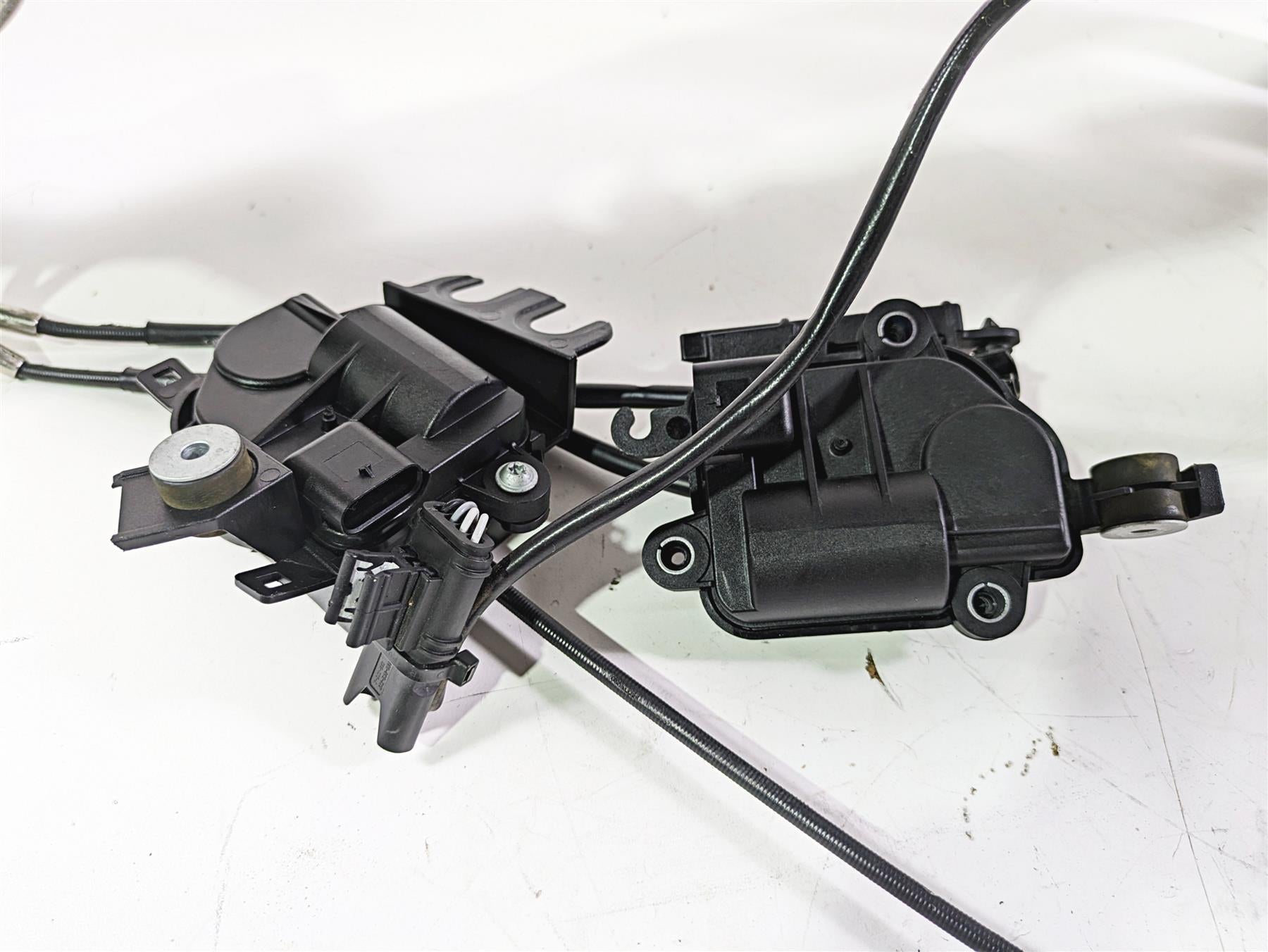 2016 BMW S1000RR K46 Exhaust Header & Servo Motor 18518548761 {{ shop.shopifyCountryName }} - Mototech271