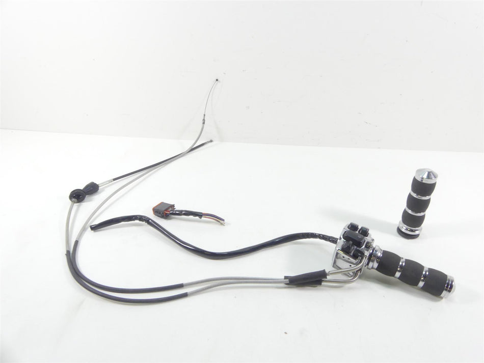 2004 Harley FLHTC SE CVO Electra Glide Right Throttle Control Switch 71684-06A {{ shop.shopifyCountryName }} - Mototech271