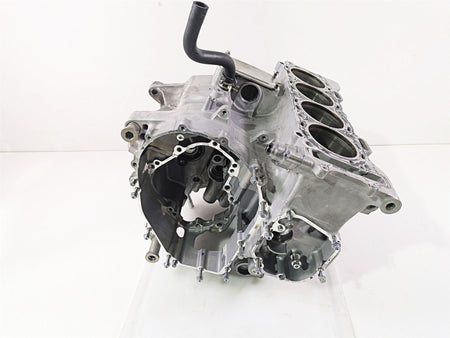 2016 Kawasaki ZX10R Ninja Lower Engine Crank Case & Bolts 14001-0656 14001-0724 {{ shop.shopifyCountryName }} - Mototech271