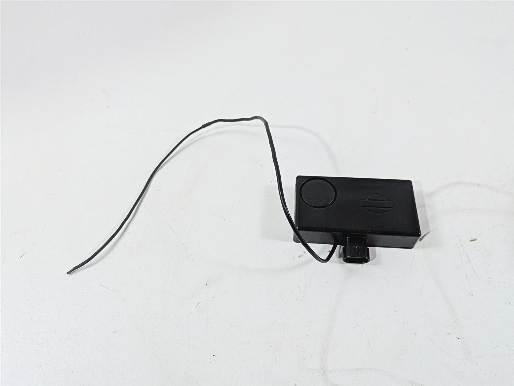 2009 Harley Touring FLHX Street Glide Alarm Box Security Siren 68970-06 {{ shop.shopifyCountryName }} - Mototech271