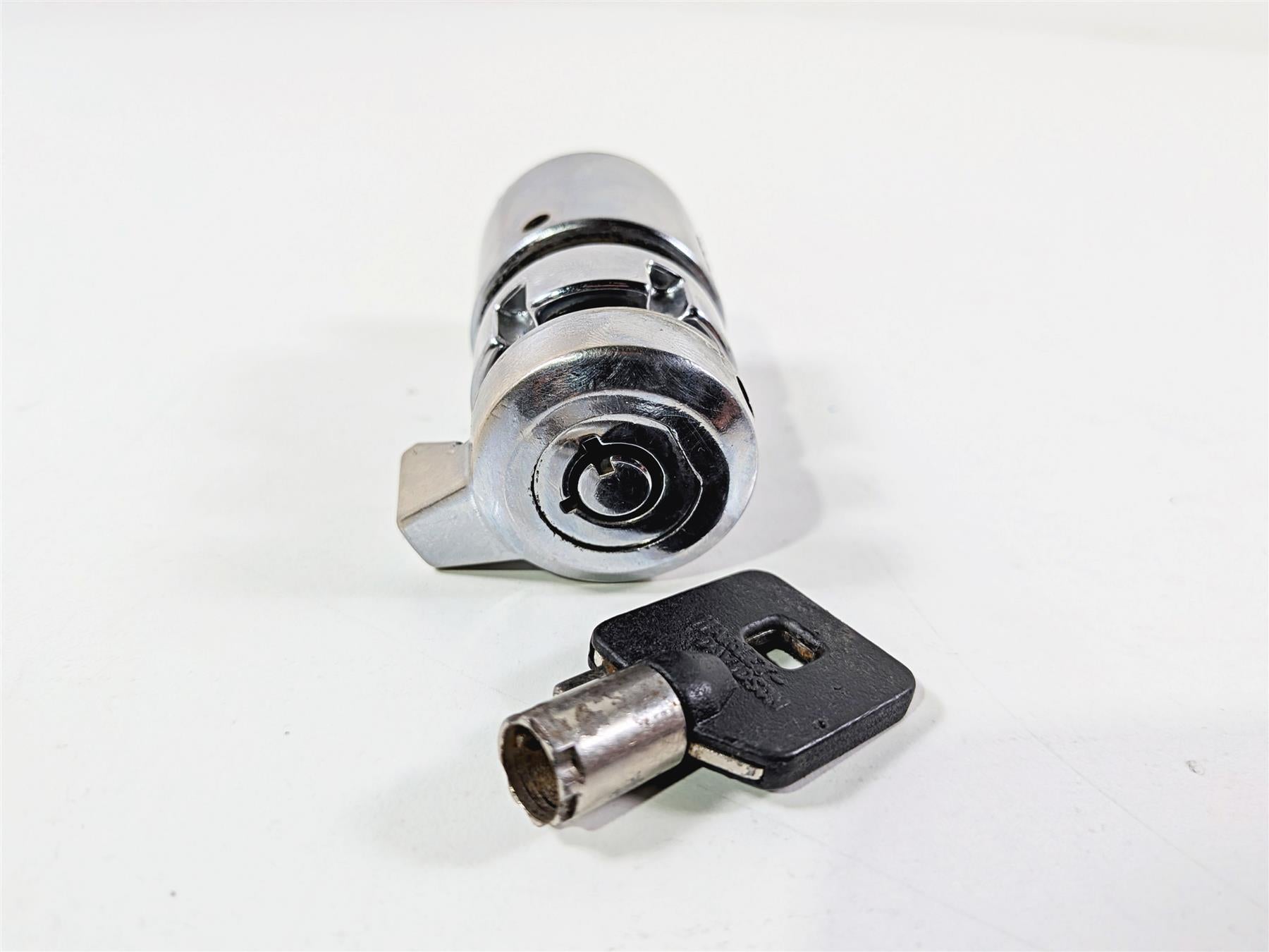 2014 Harley FXSB Softail Breakout Ignition Switch Key Lock Set 71400077A-Mototech271